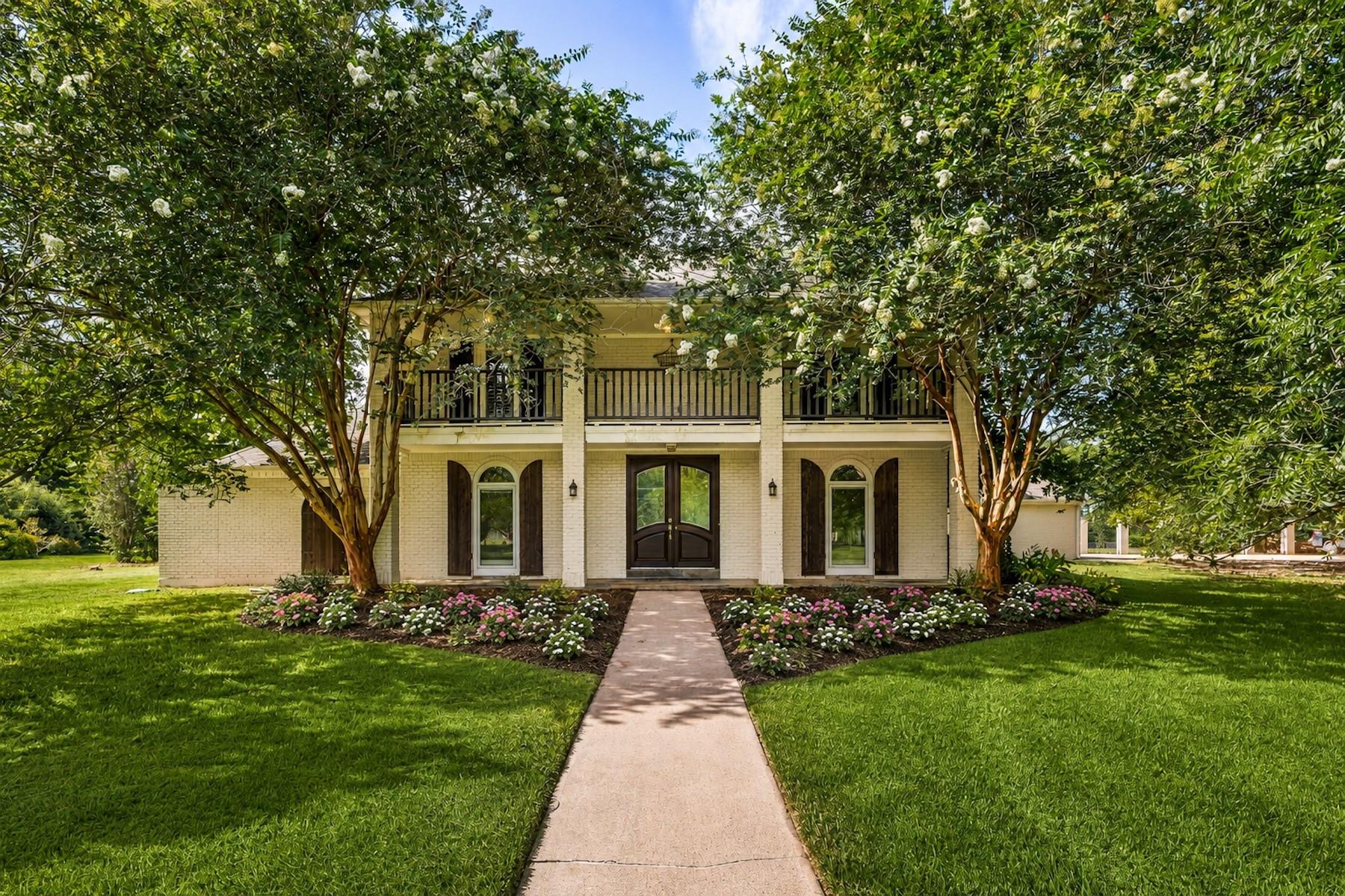 215 Caleta Cir, Richmond, TX 77406 photo