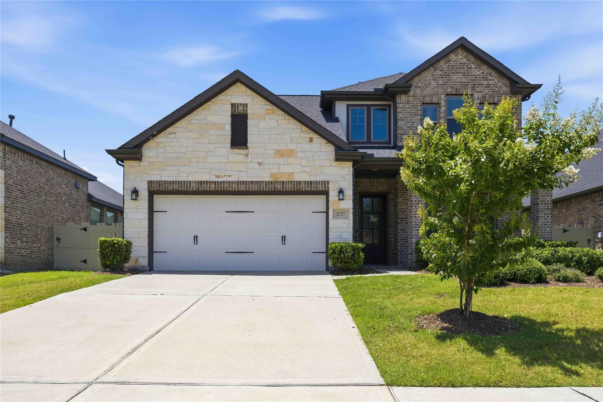 10757 Chinese Violet, Conroe, TX 77385 photo