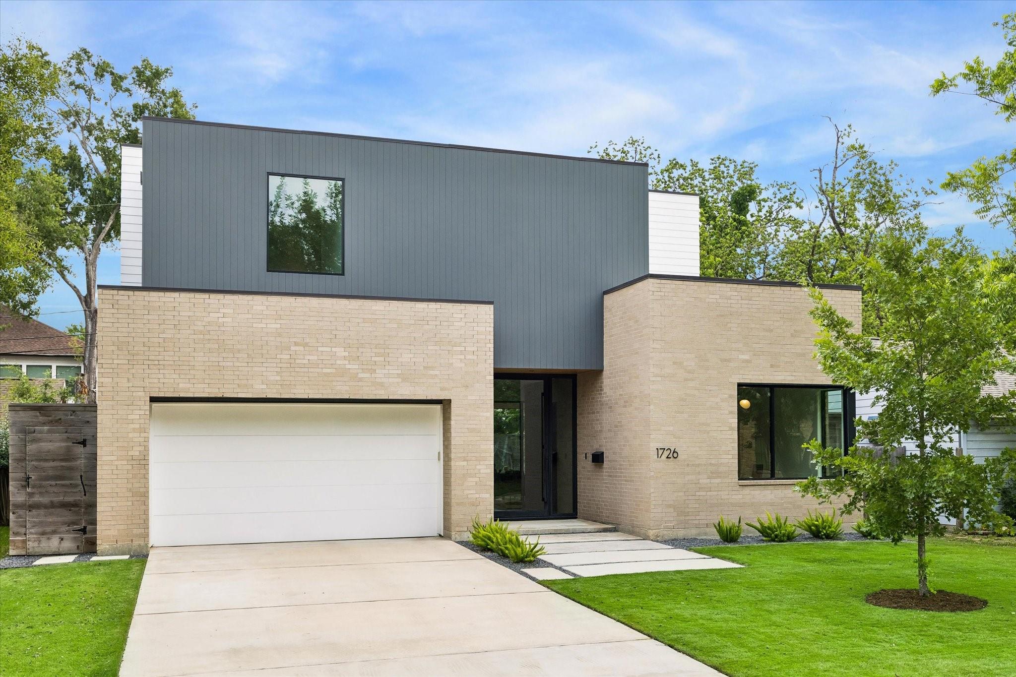 1726 Viking Dr, Houston, TX 77018