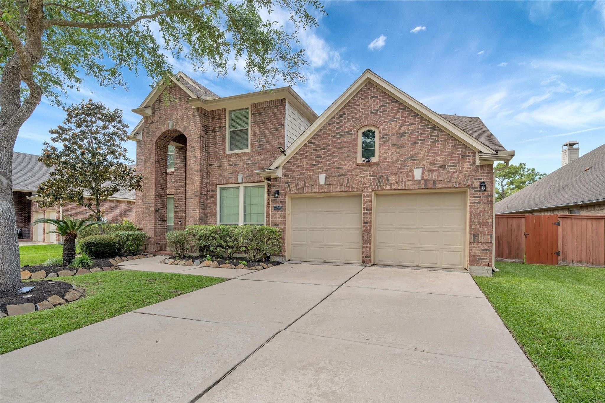13607 Evening Wind Dr, Pearland, TX 77584 photo