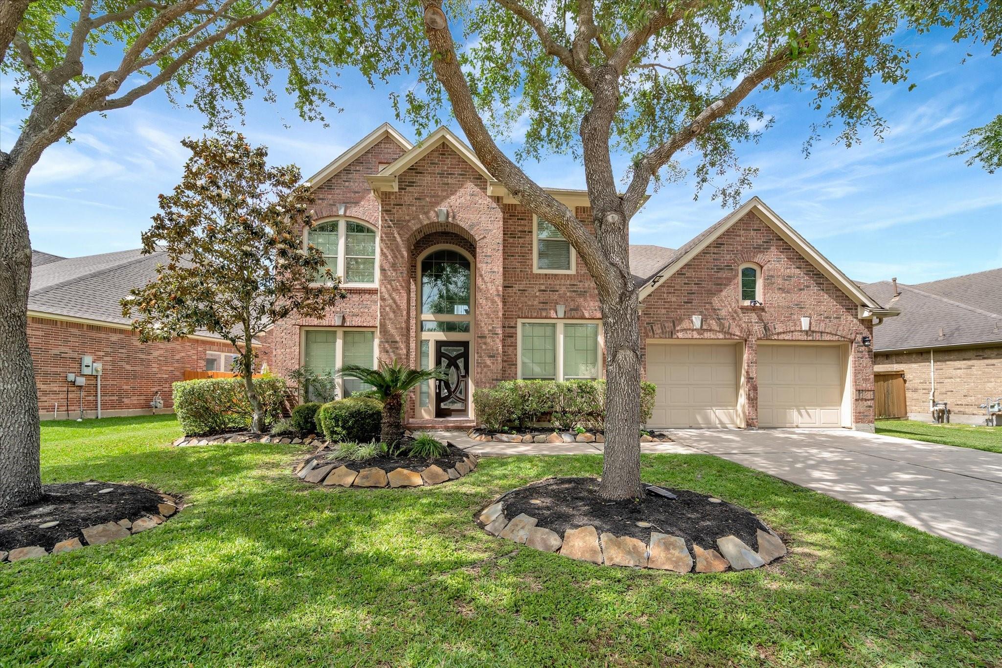 13607 Evening Wind Dr, Pearland, TX 77584