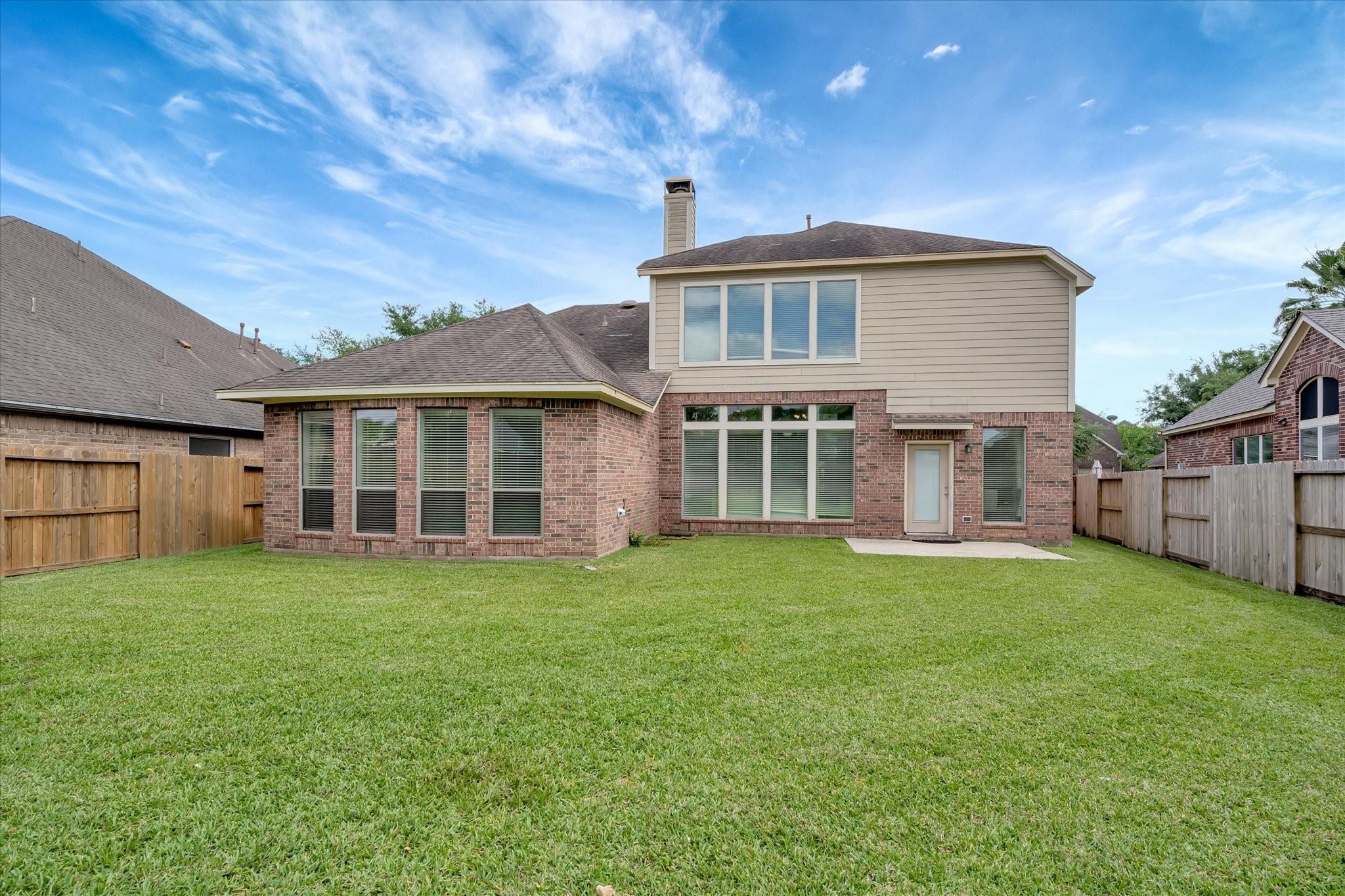 13607 Evening Wind Dr, Pearland, TX 77584 photo