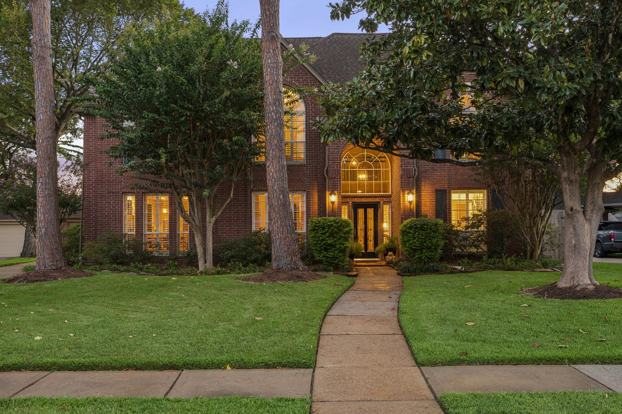 16211 Harvest Summer Ct, Pasadena, TX 77059