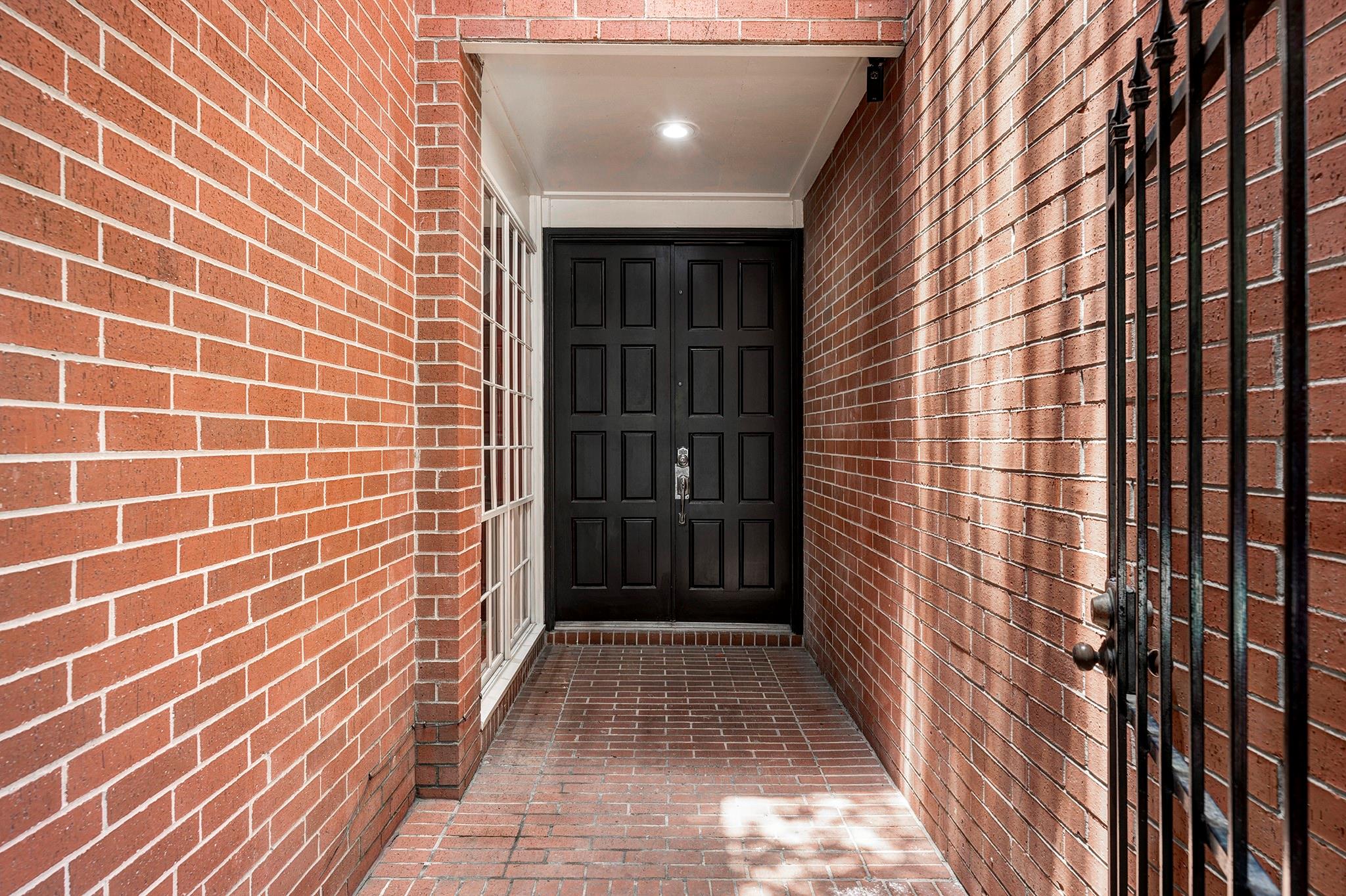 4904 Yoakum Blvd, Houston, TX 77006 photo