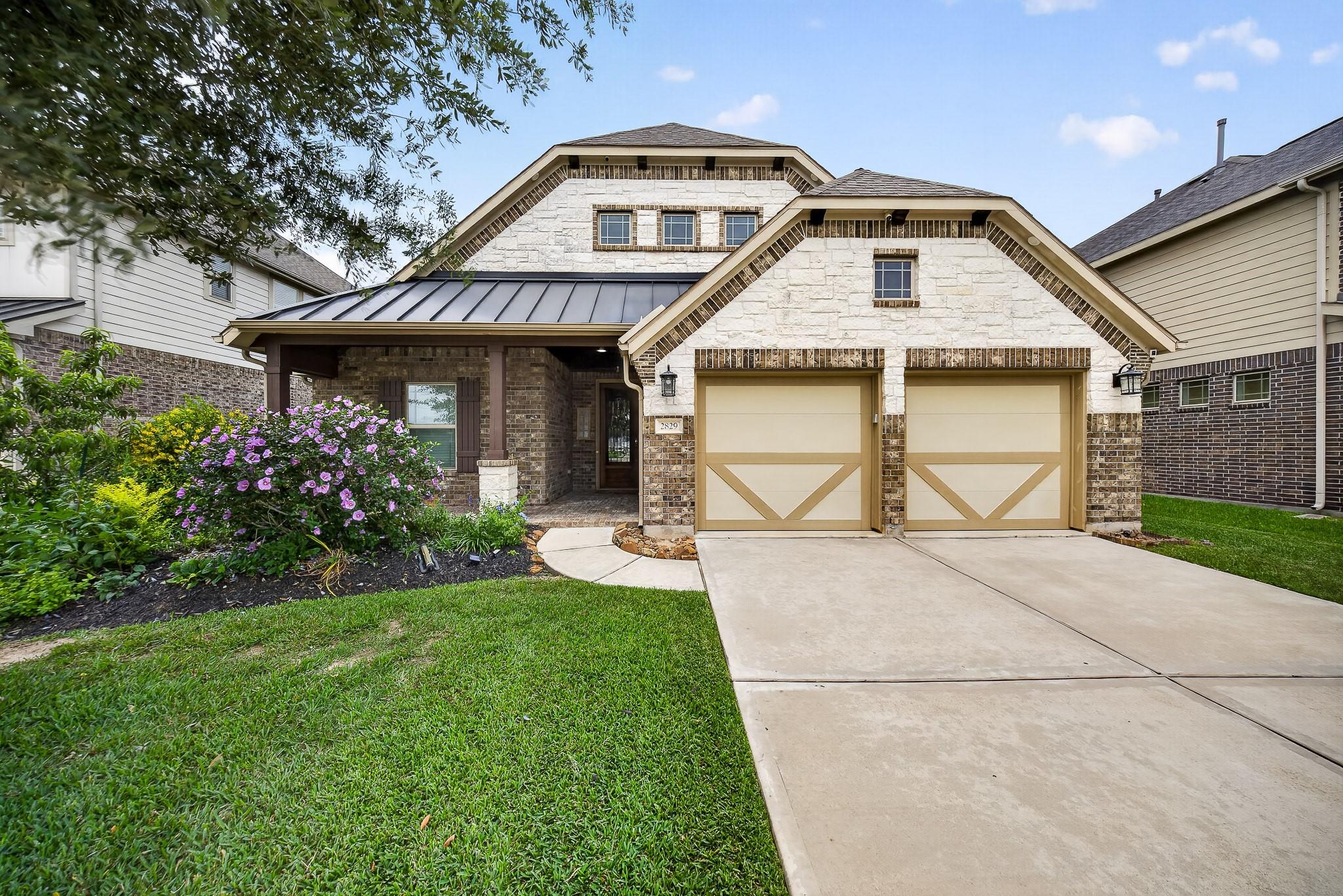 2829 Parkside Village Ct, Pearland, TX 77581