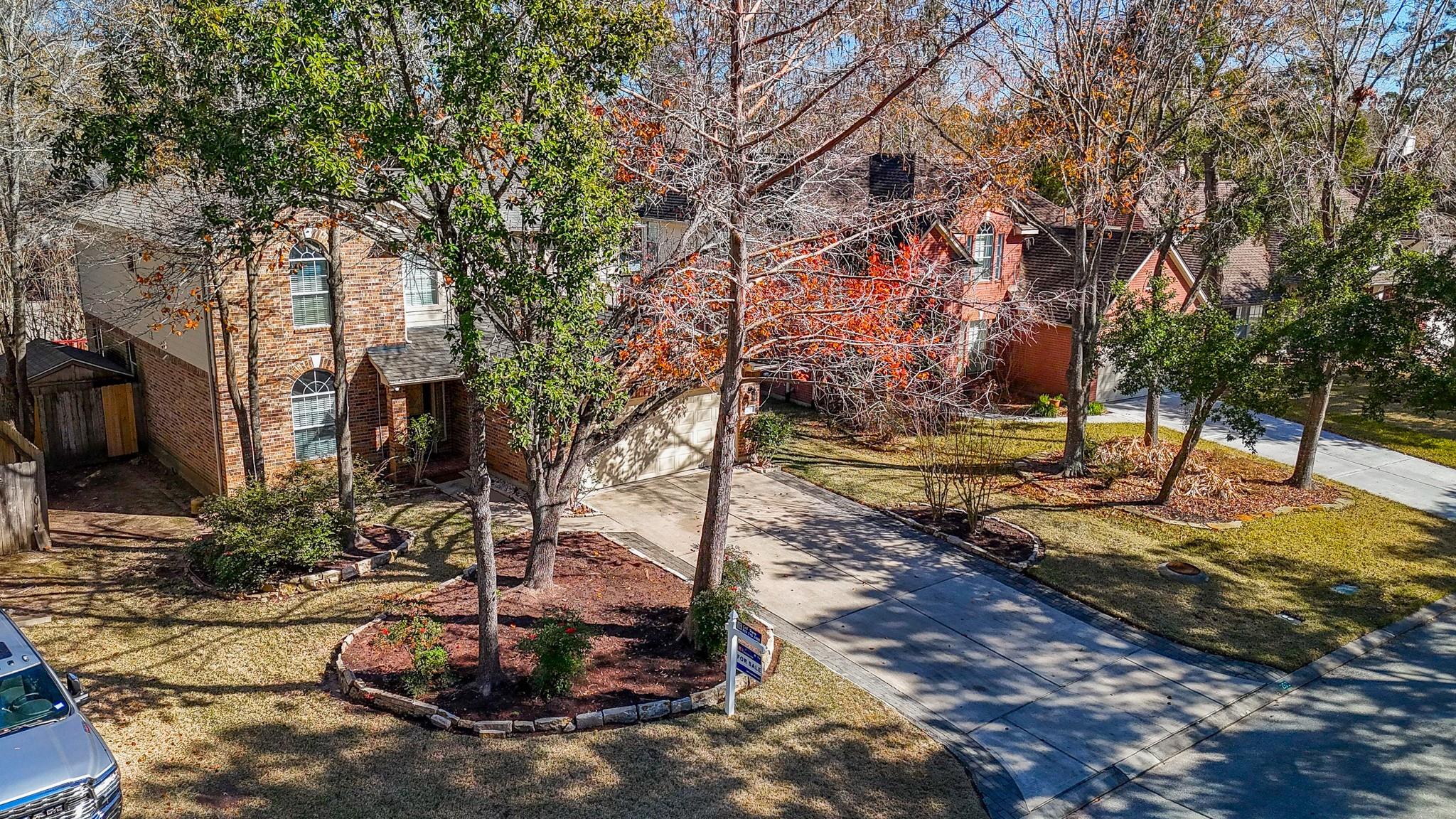 251 N Wimberly Way, The Woodlands, TX 77385 photo