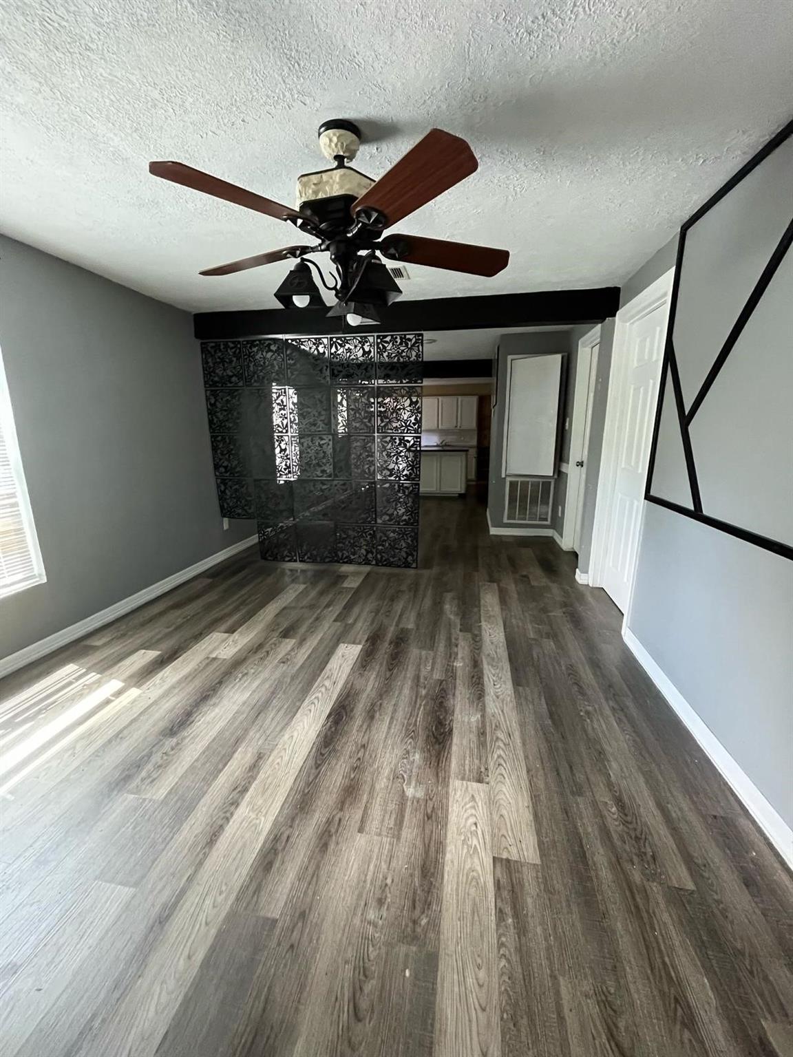 6908 Larkstone St, Houston, TX 77028 photo