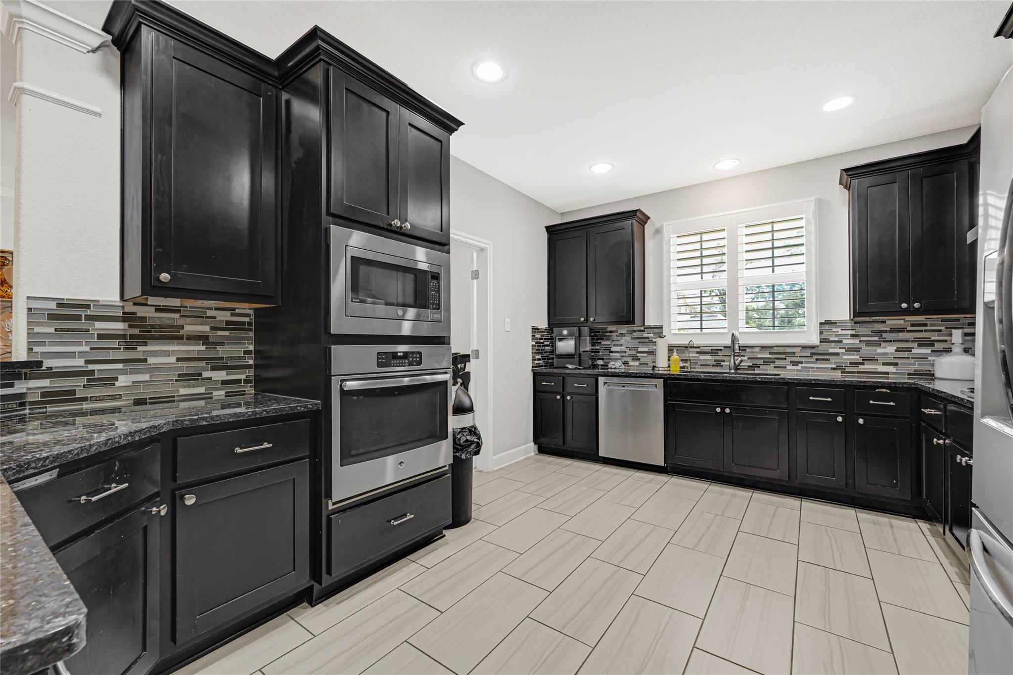 929 Oak St, Houston, TX 77018 photo