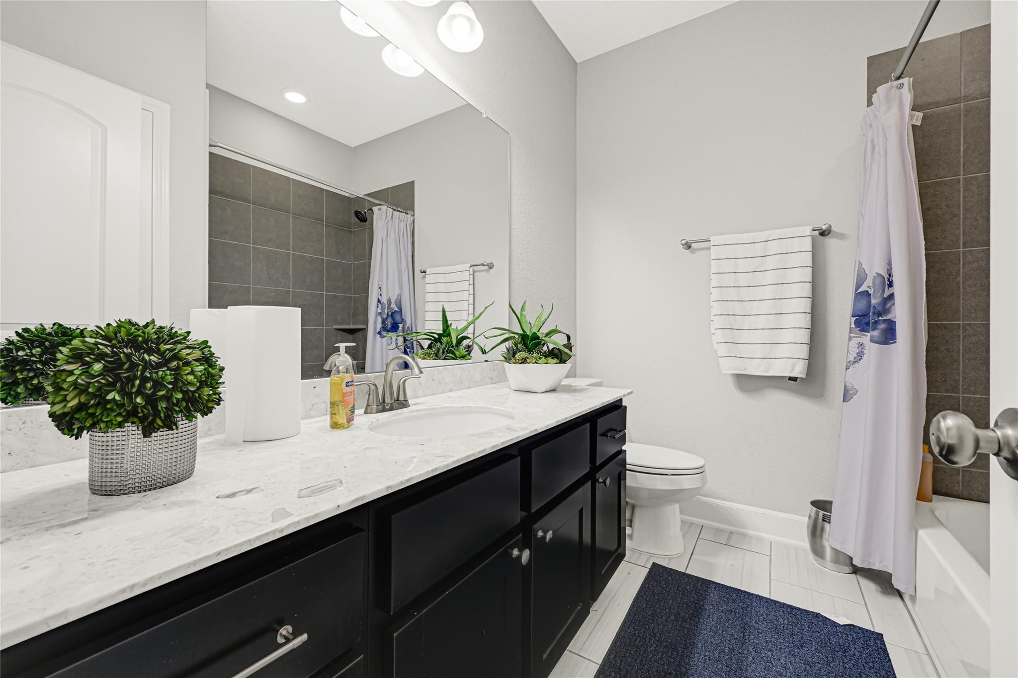 929 Oak St, Houston, TX 77018 photo