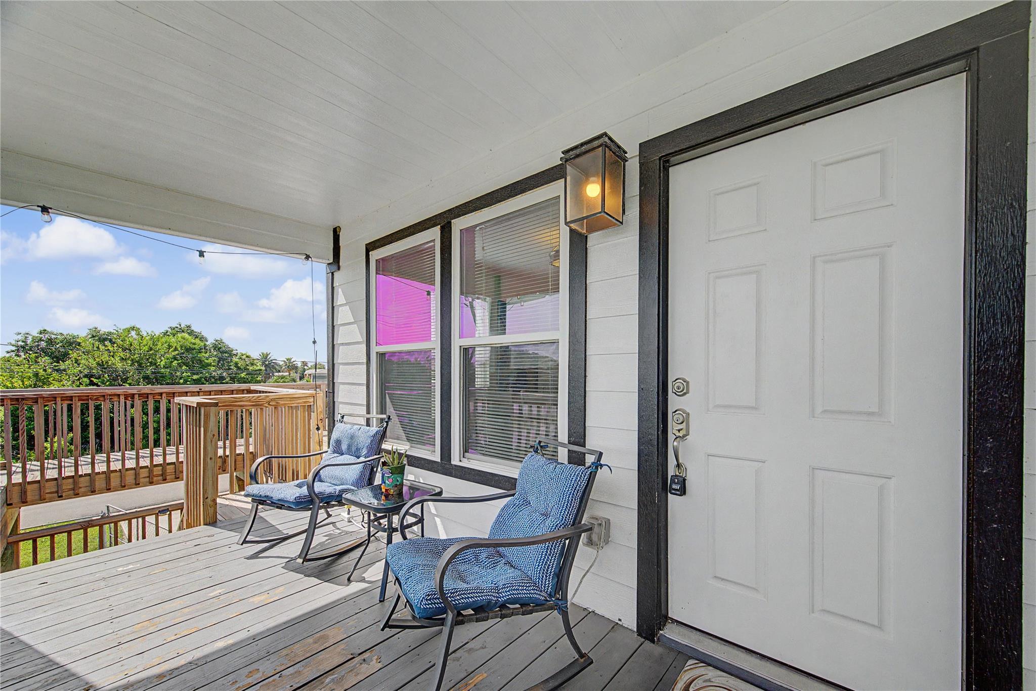 206 19 St, Dickinson, TX 77539 photo
