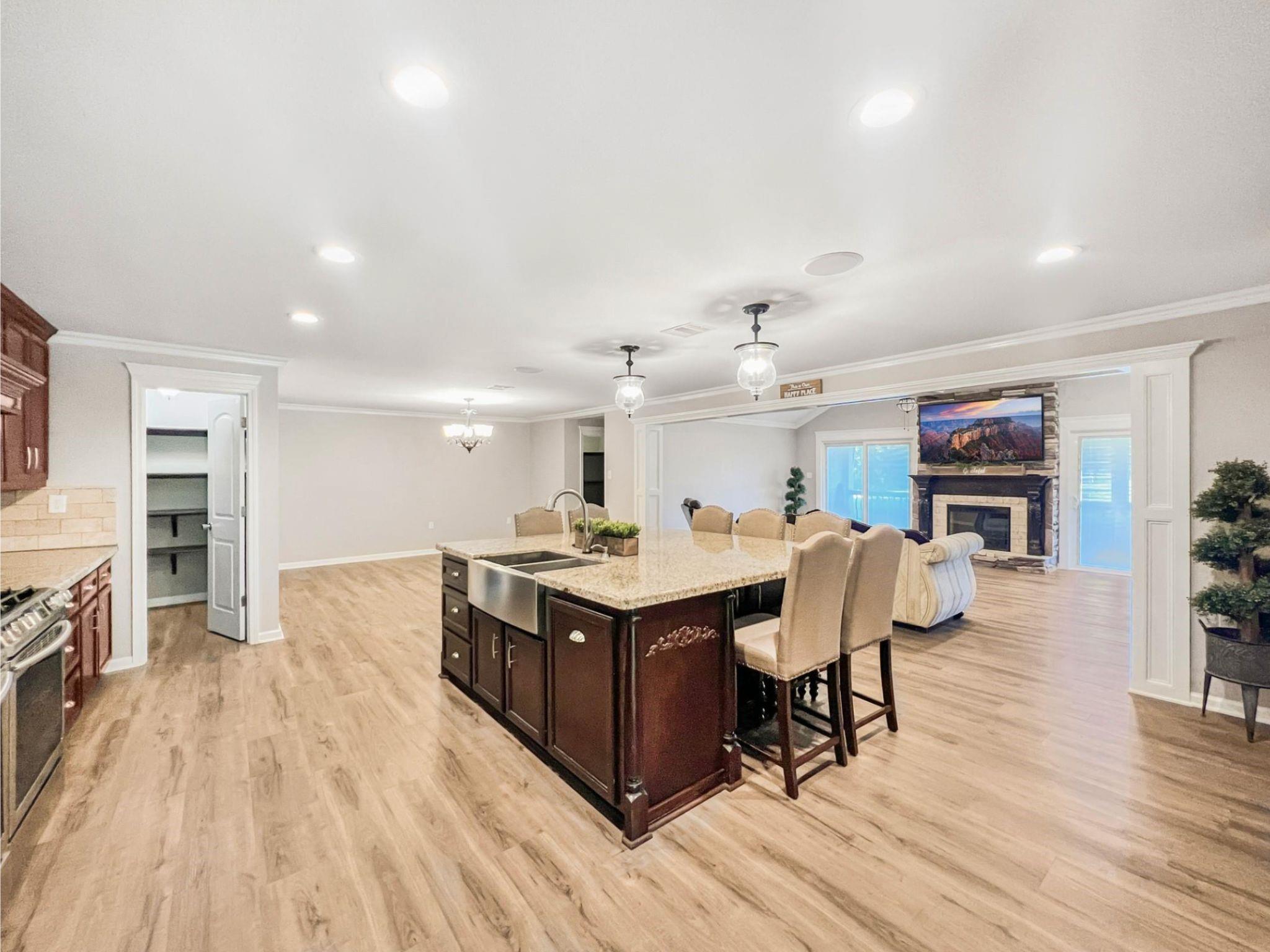 9731 Hadden Rd, Baytown, TX 77521 photo