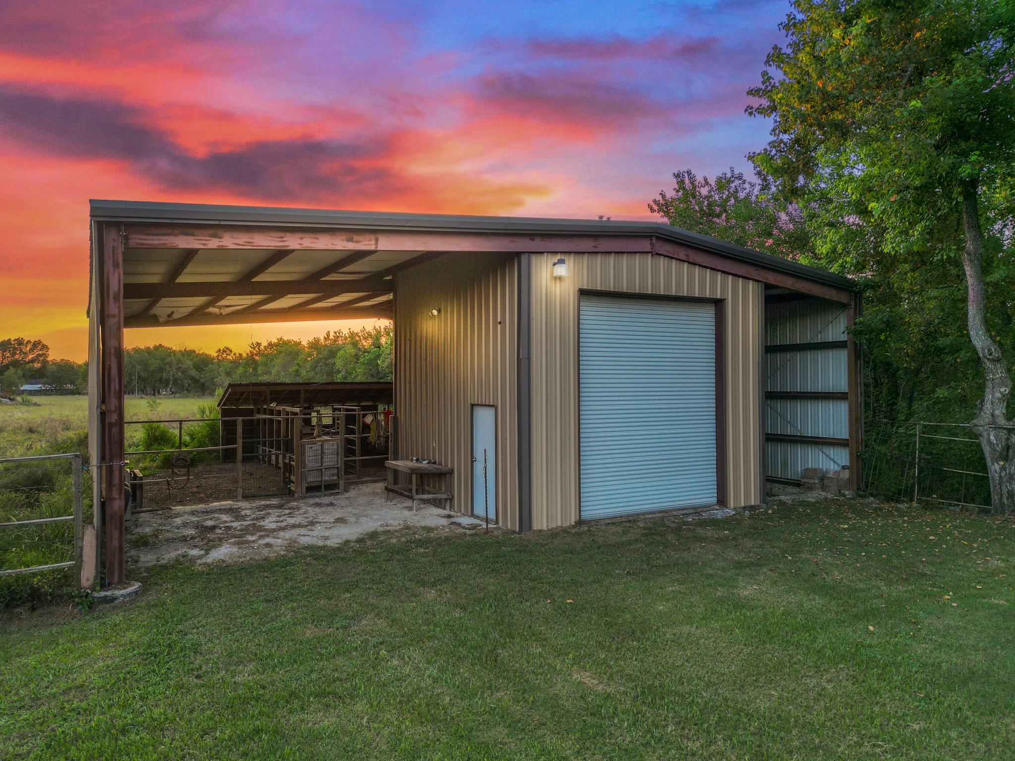 9731 Hadden Rd, Baytown, TX 77521 photo