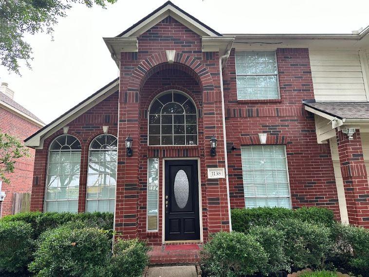 1138 Evandale Ln, Sugar Land, TX 77479