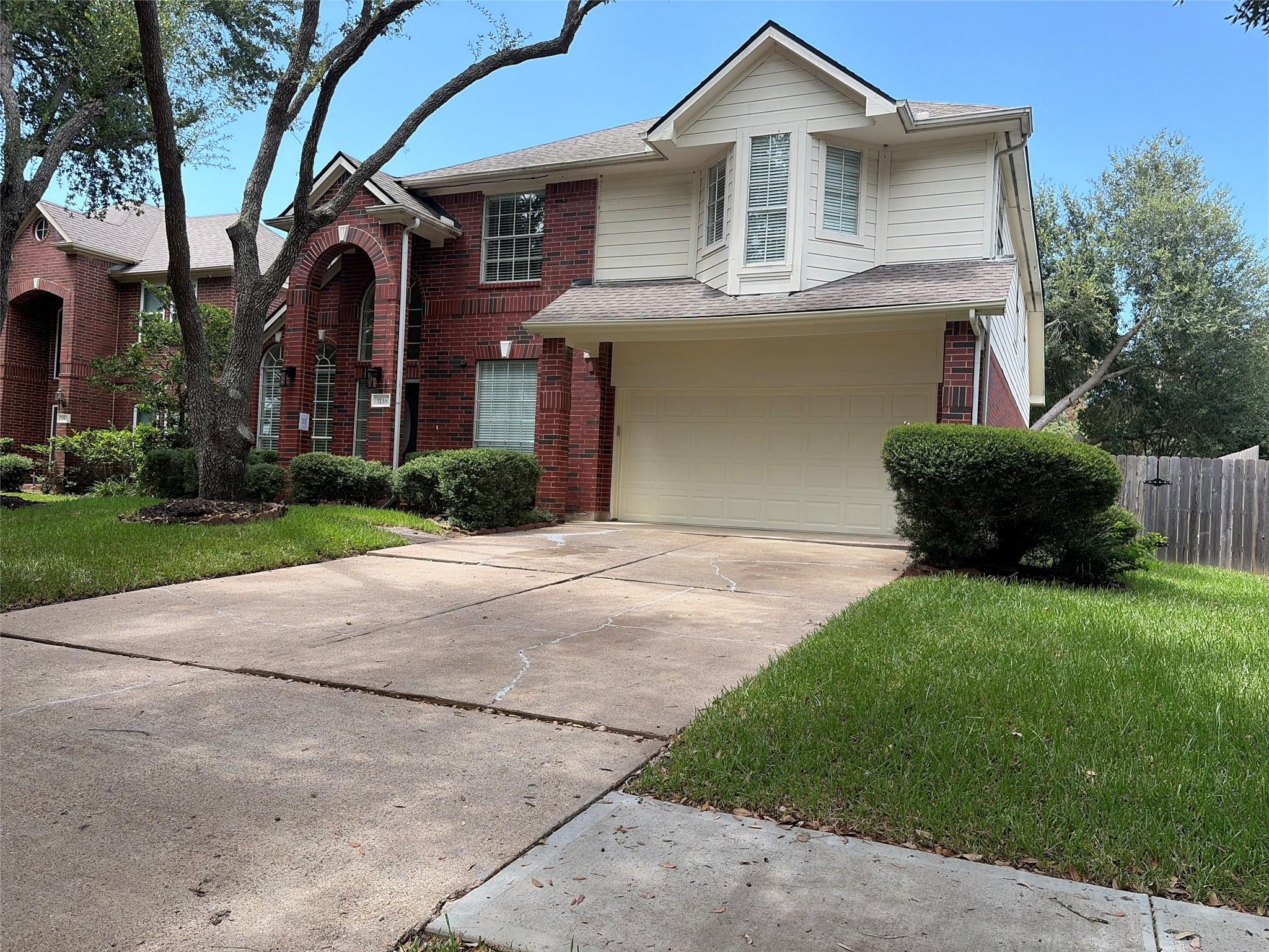 1138 Evandale Ln, Sugar Land, TX 77479 photo