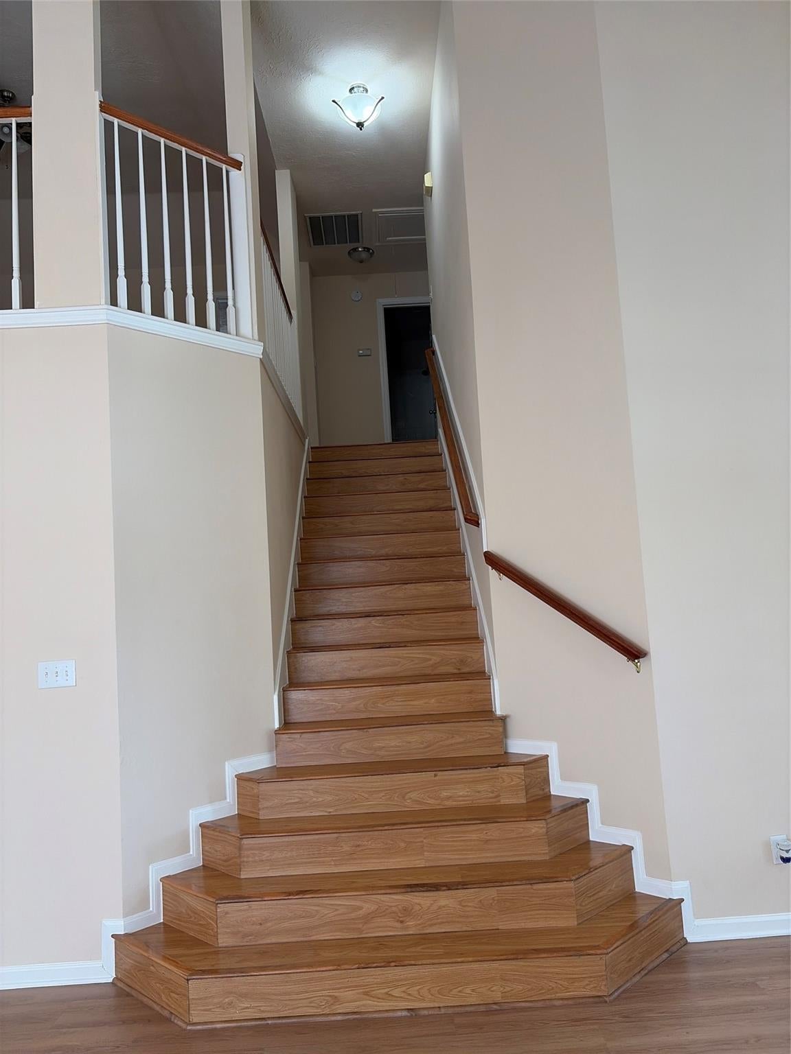 1138 Evandale Ln, Sugar Land, TX 77479 photo