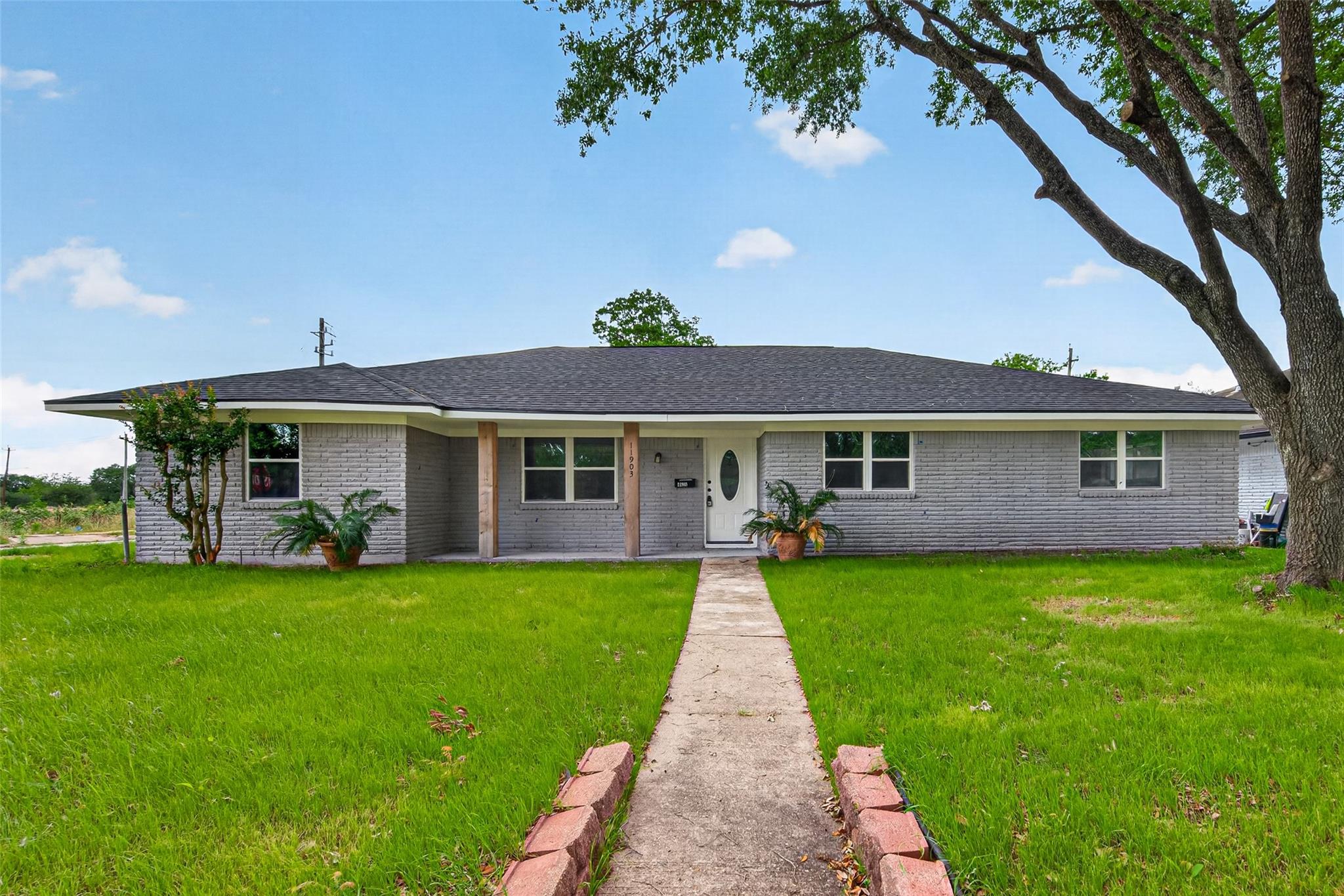 11903 Atwell Dr, Houston, TX 77035