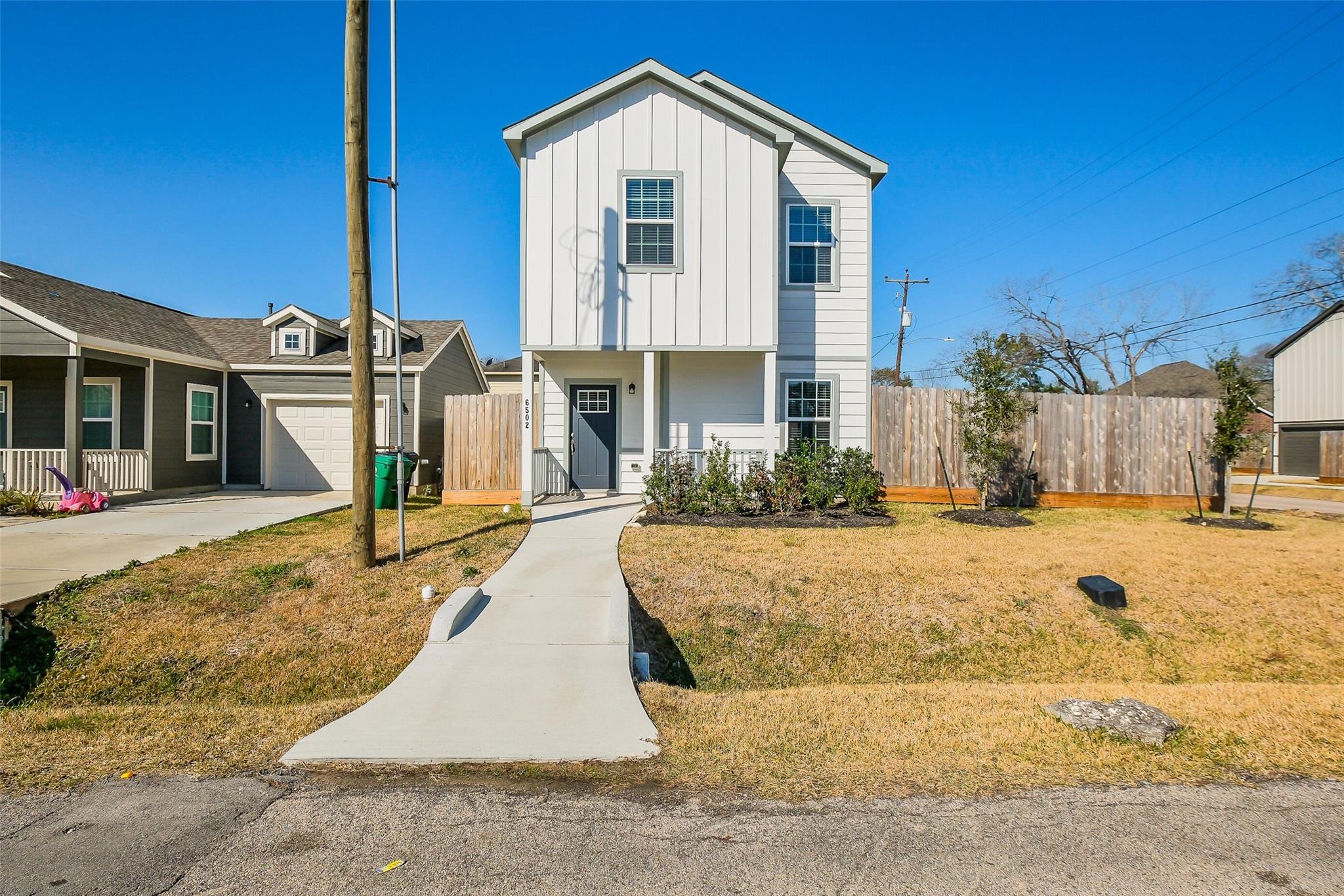 6502 New York St, Houston, TX 77021
