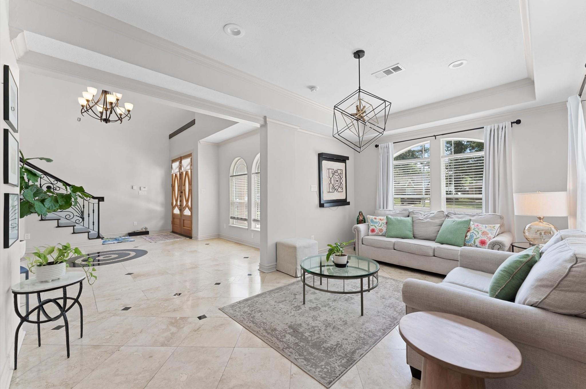2012 Forest Hill Blvd, Houston, TX 77023 photo
