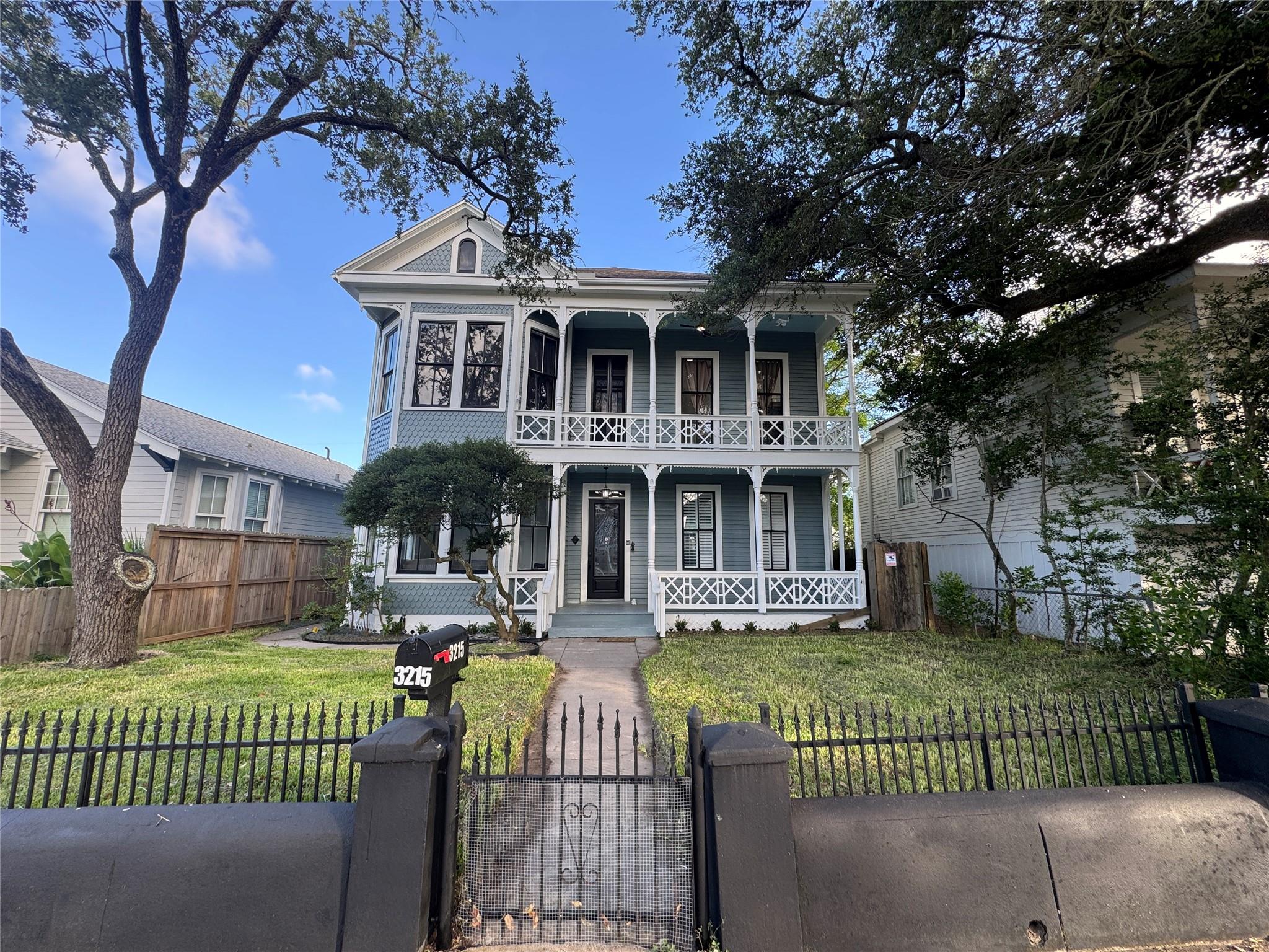 3215 Avenue P, Galveston, TX 77550