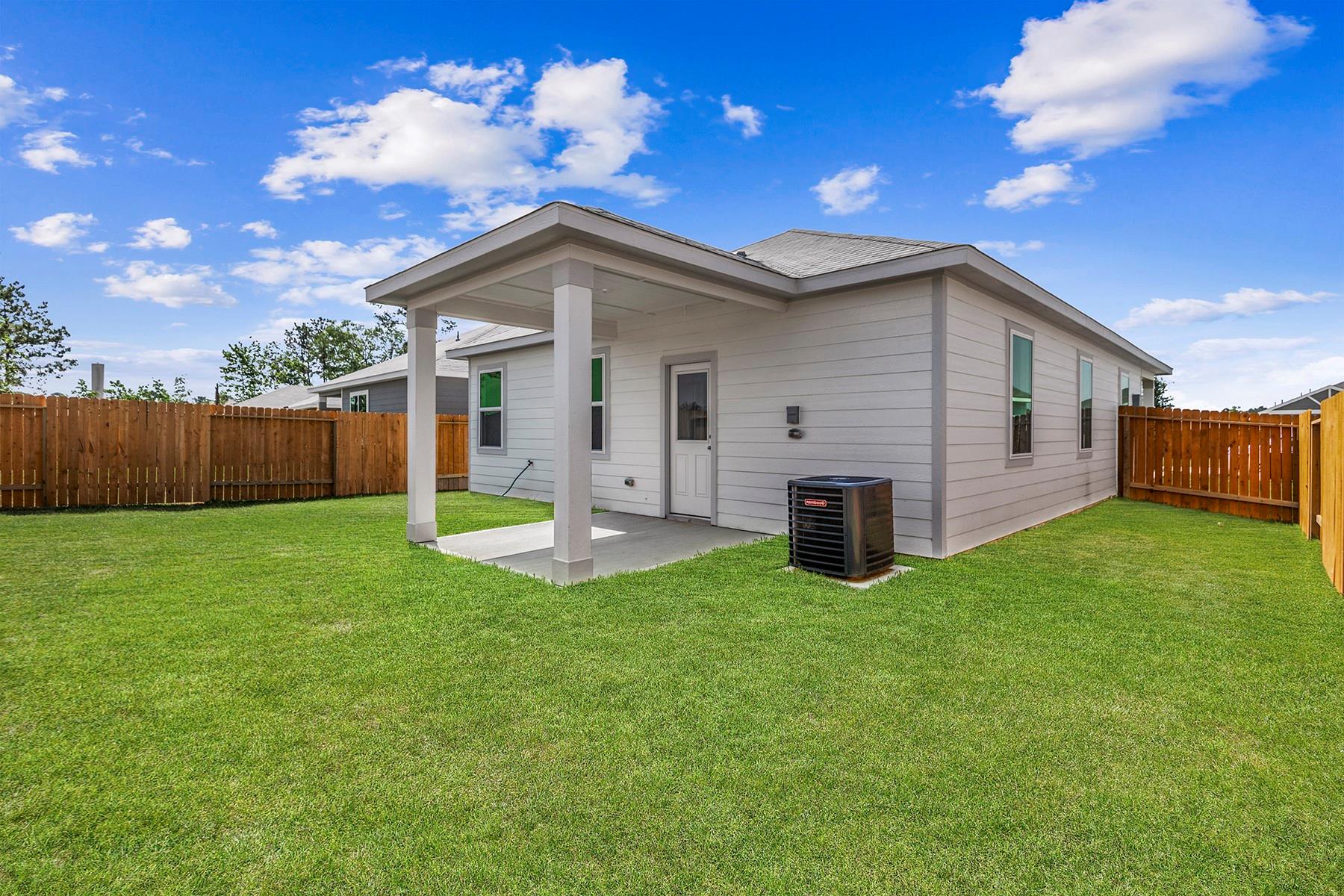 15511 Caramel Spring Dr, Conroe, TX 77303 photo