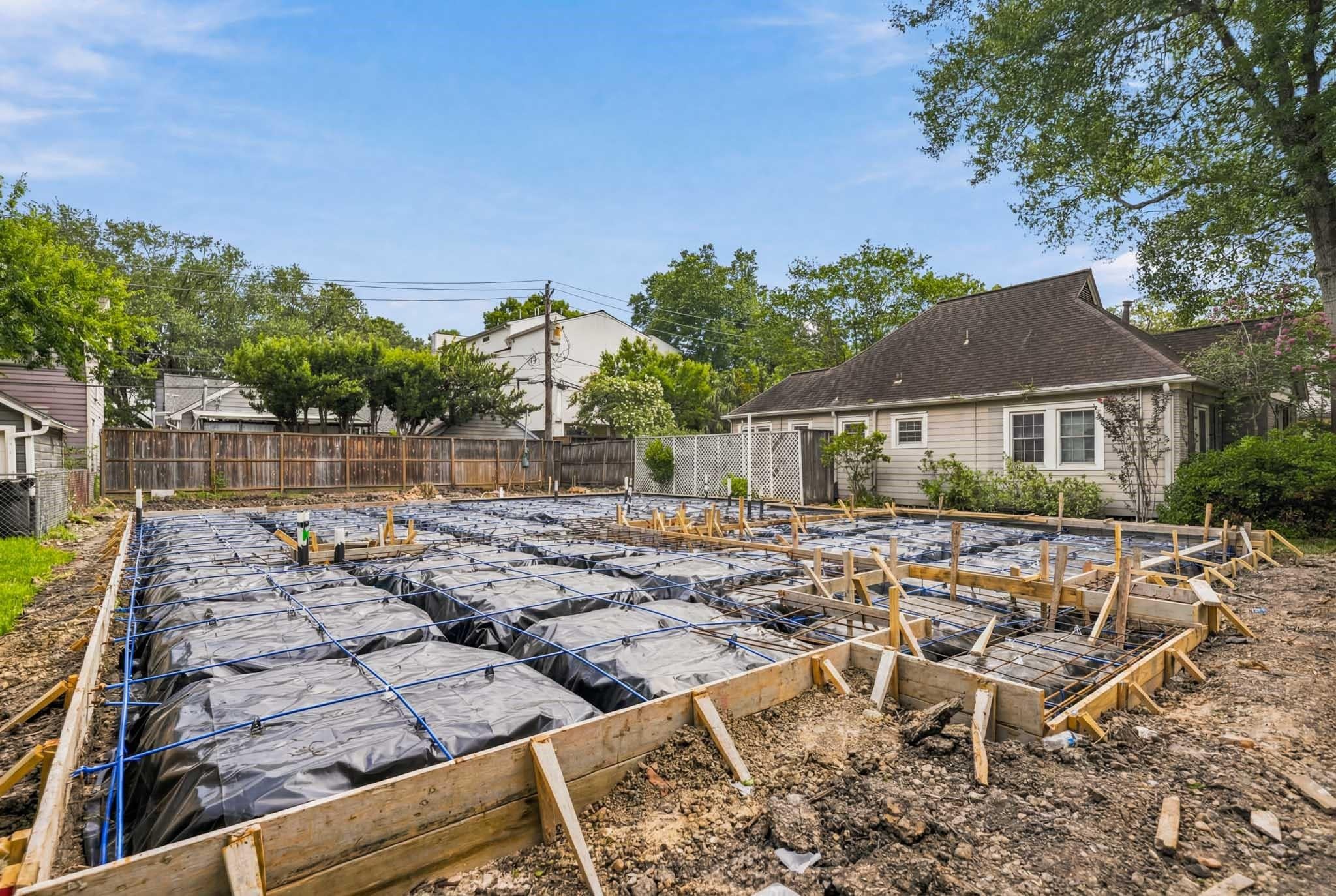 2336 Bartlett St, Houston, TX 77098 photo