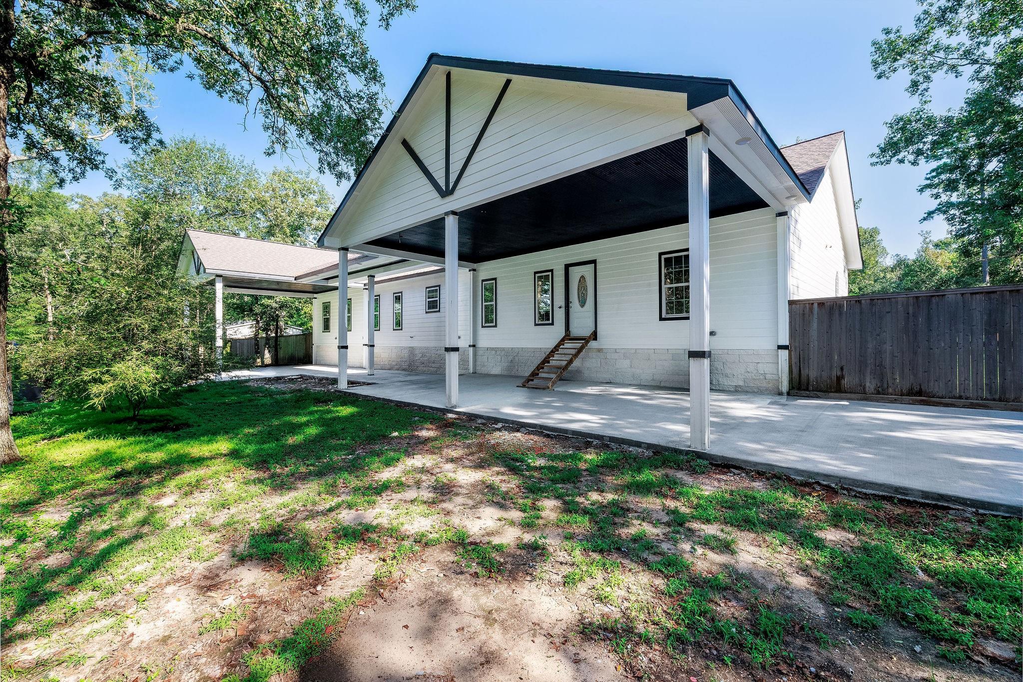 4517 Emerson Ct, Willis, TX 77378