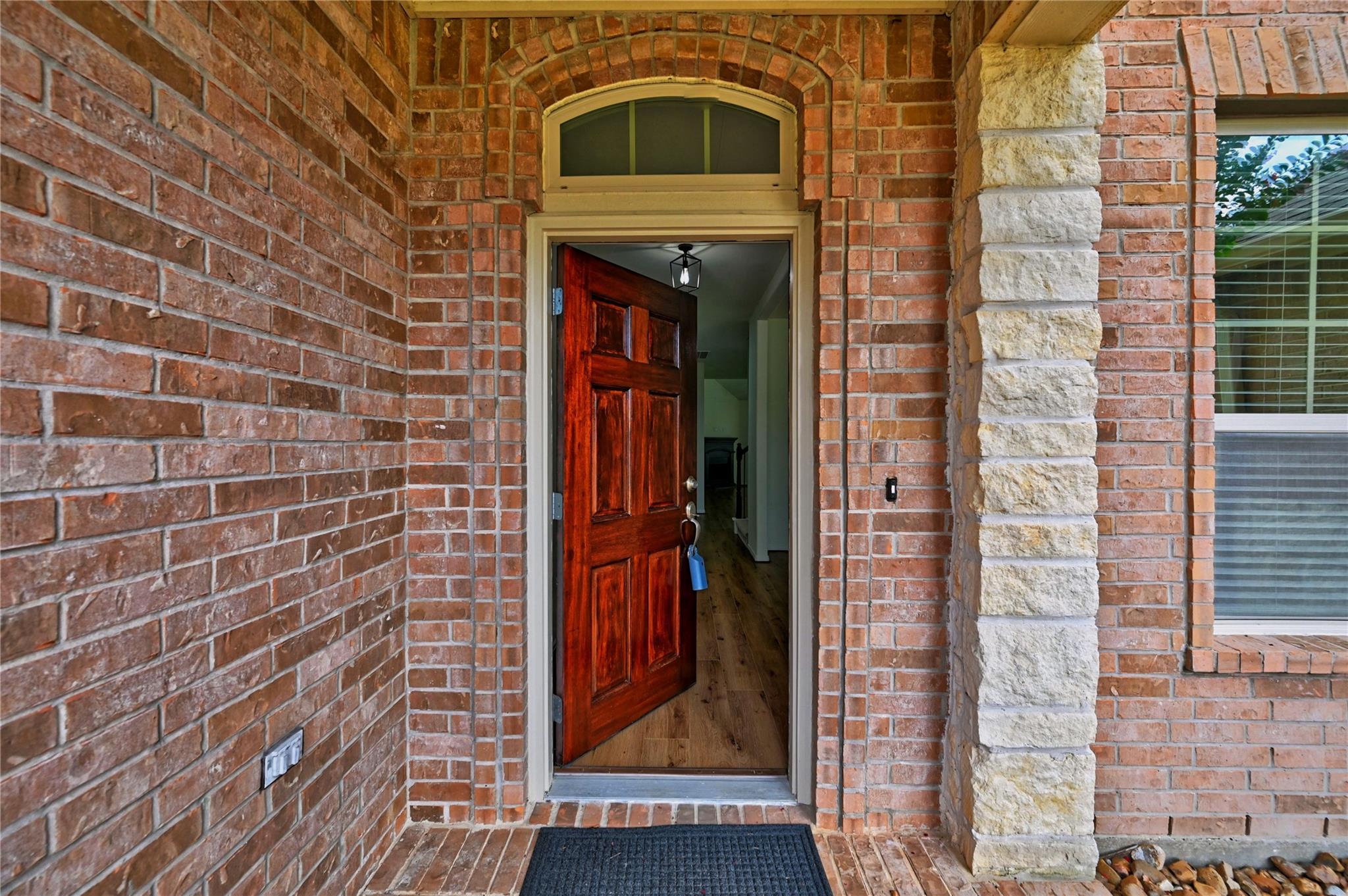 1511 Jacobs Forest Dr, Conroe, TX 77384 photo