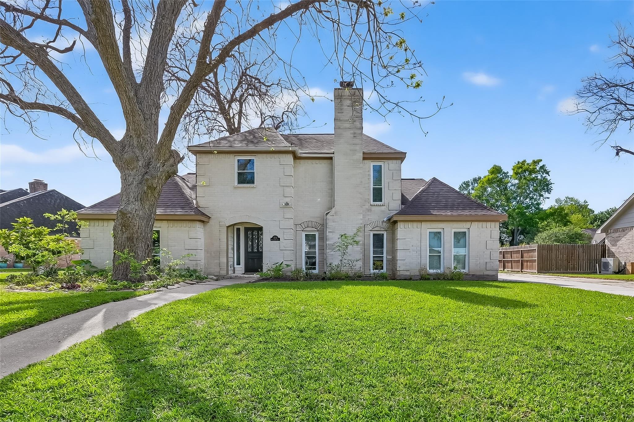 1214 Bittersweet Dr, Richmond, TX 77406