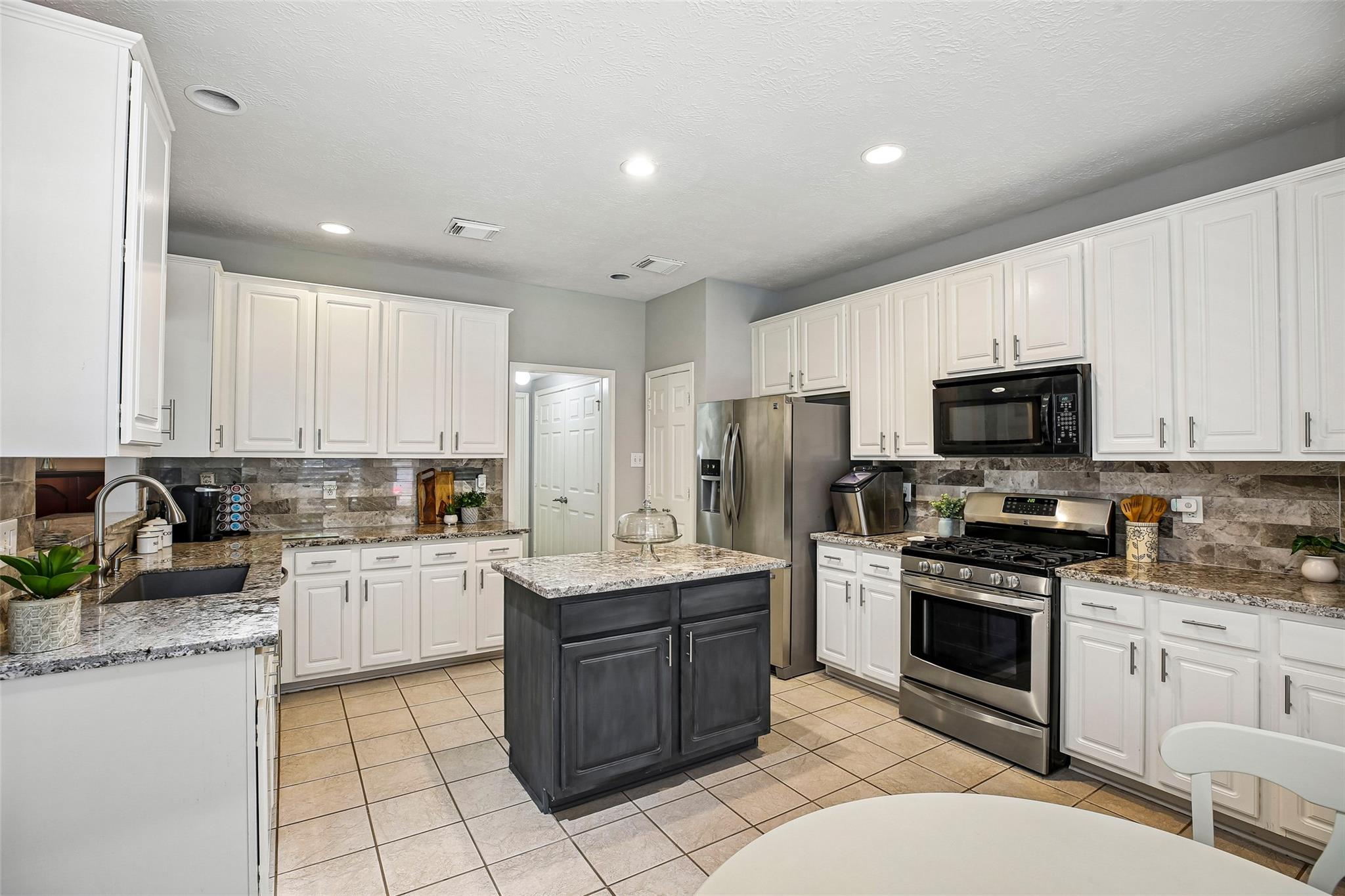 227 Cheddington Dr, Katy, TX 77450