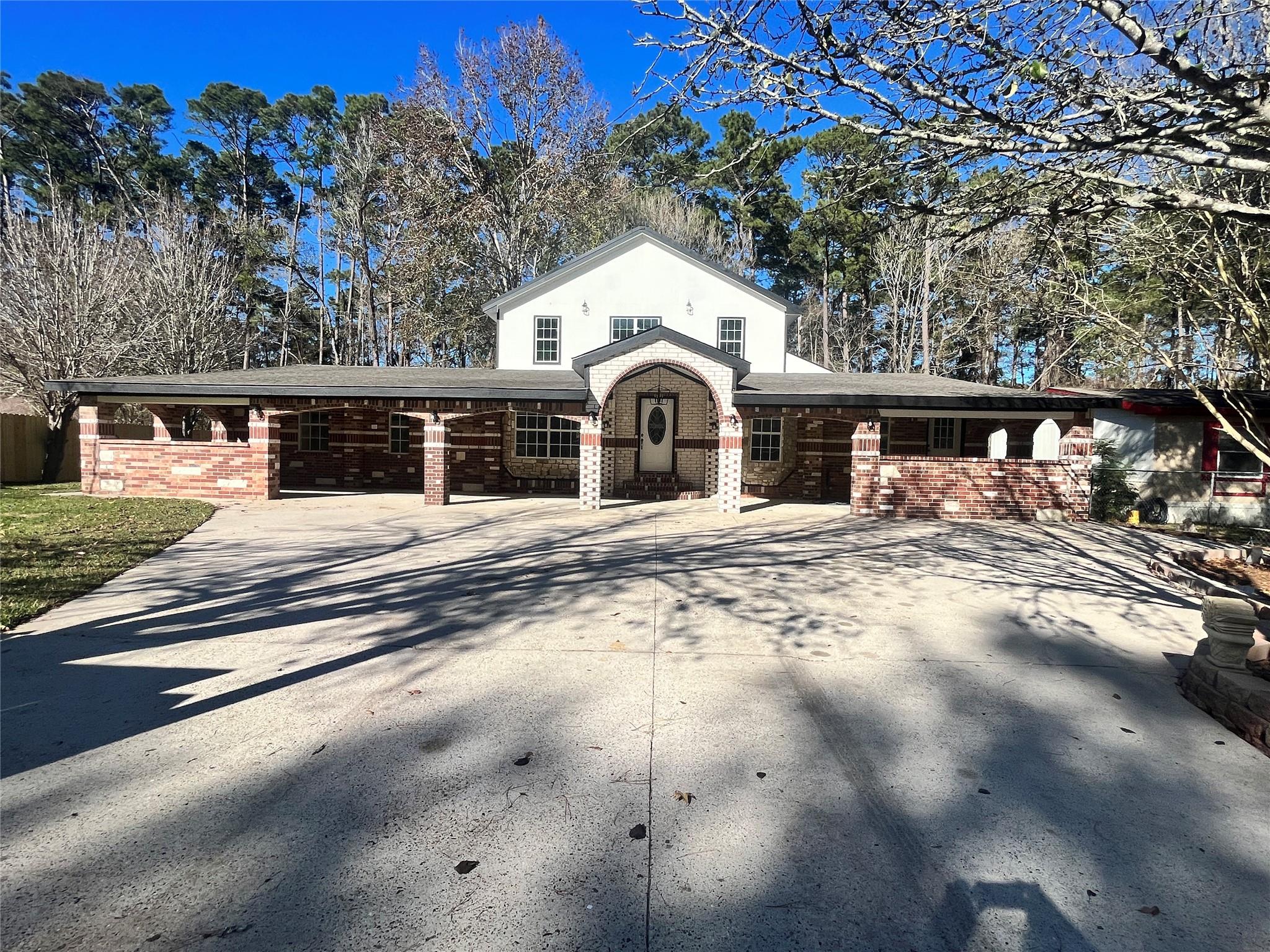 10811 River Oaks Dr, Conroe, TX 77385