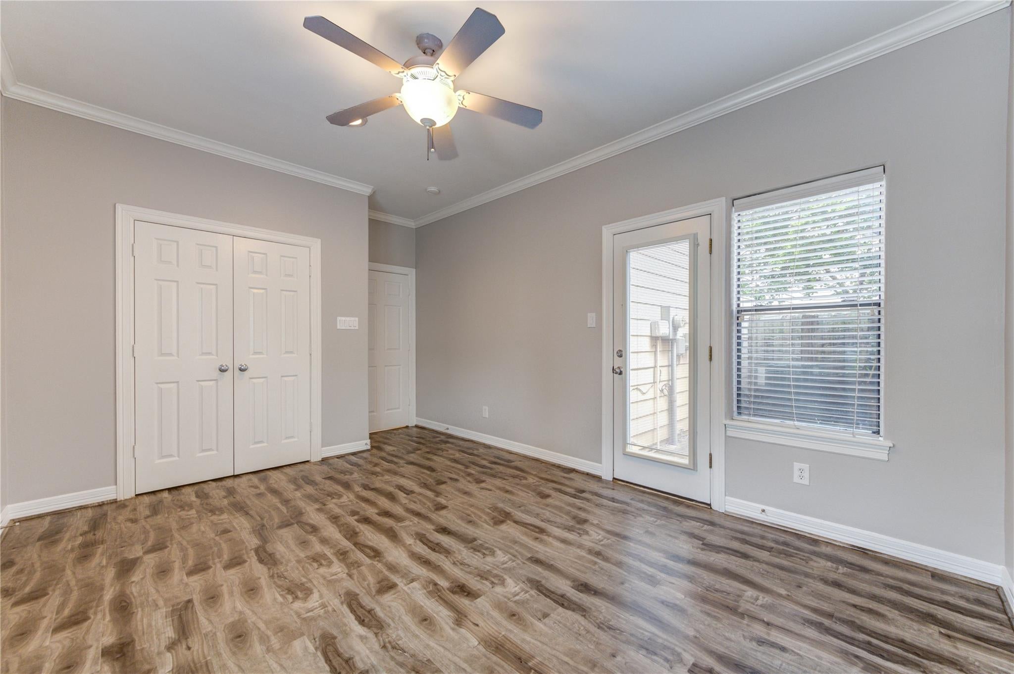 1433 Utah St, Houston, TX 77007 photo