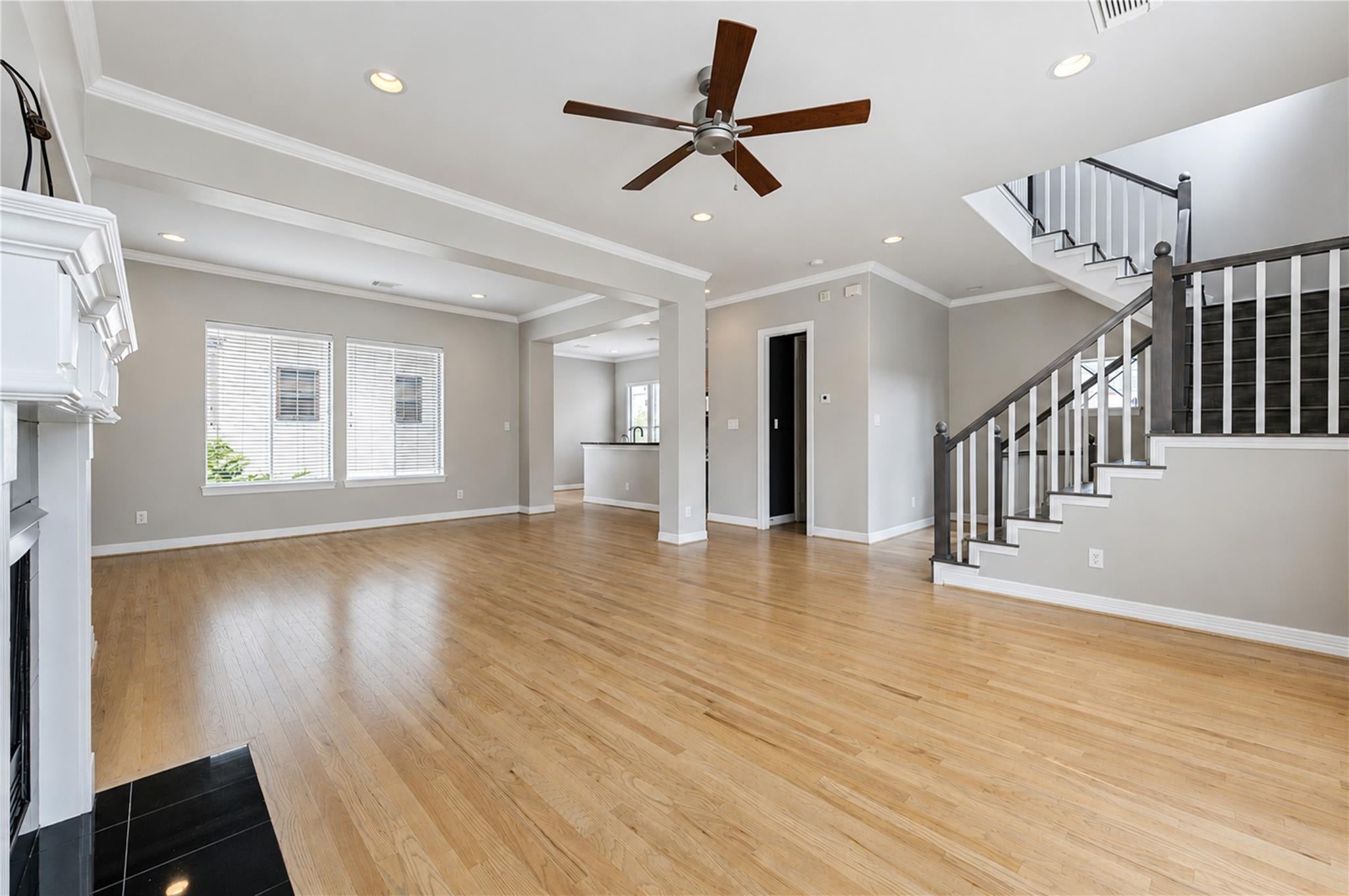 1433 Utah St, Houston, TX 77007 photo