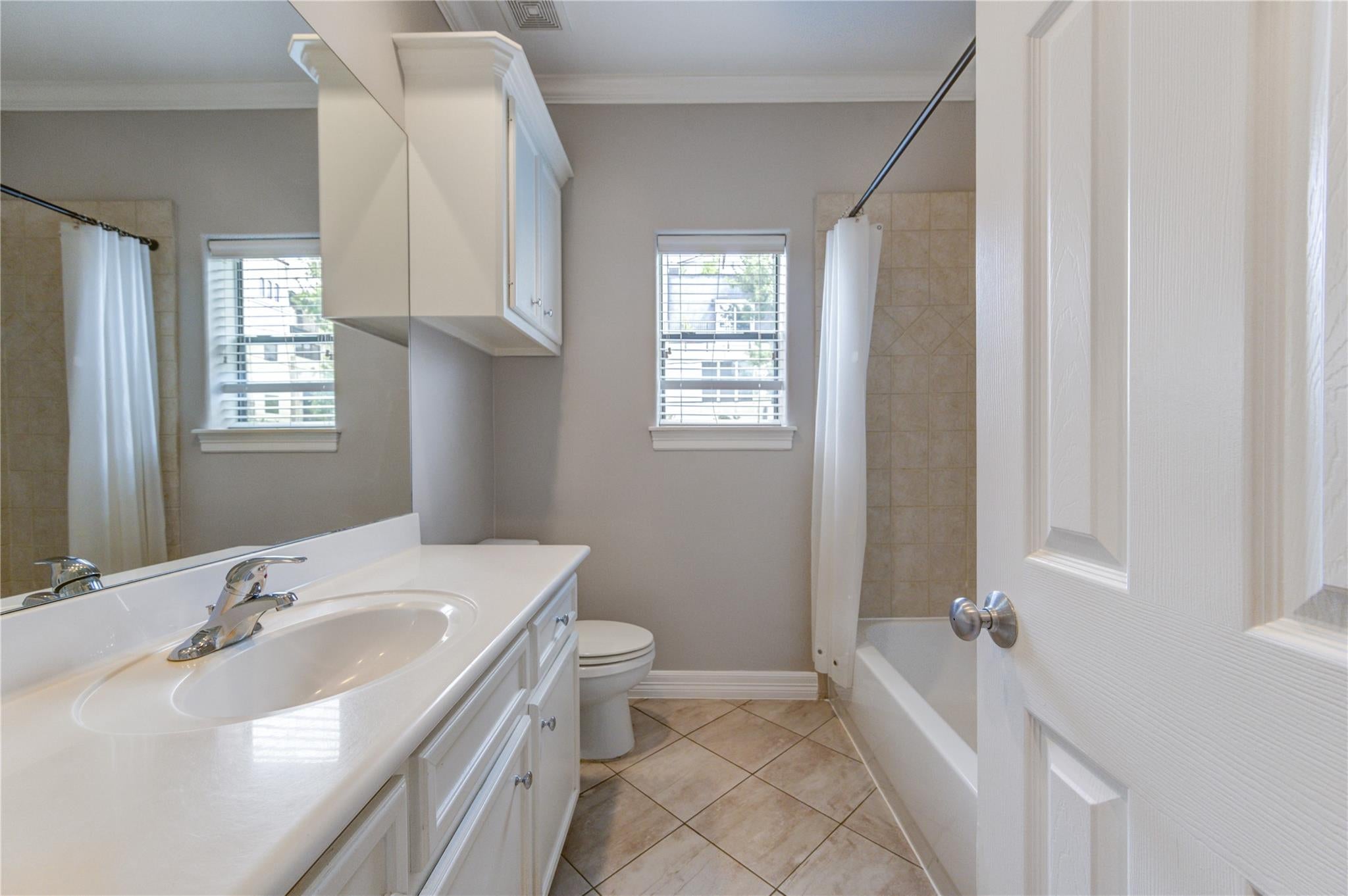 1433 Utah St, Houston, TX 77007 photo