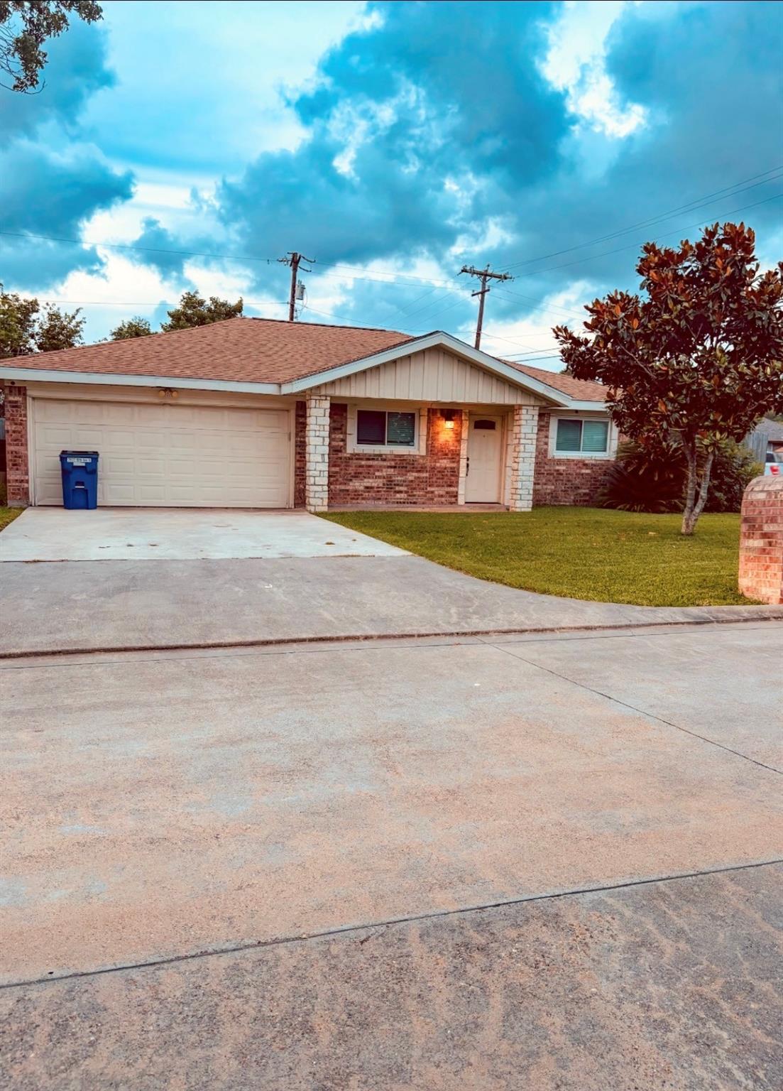 2902 19 Ave, Texas City, TX 77590 photo