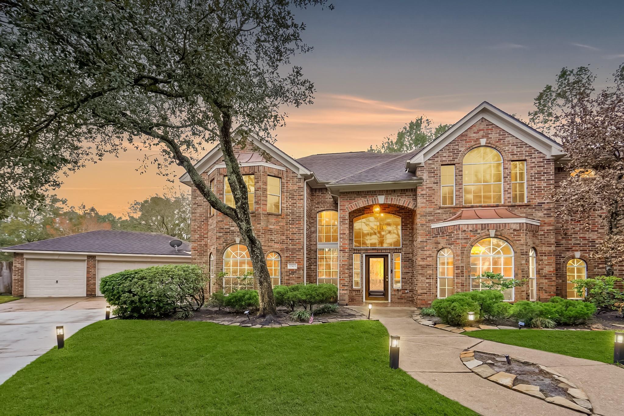 12903 Ryaneagles Cir, Houston, TX 77044