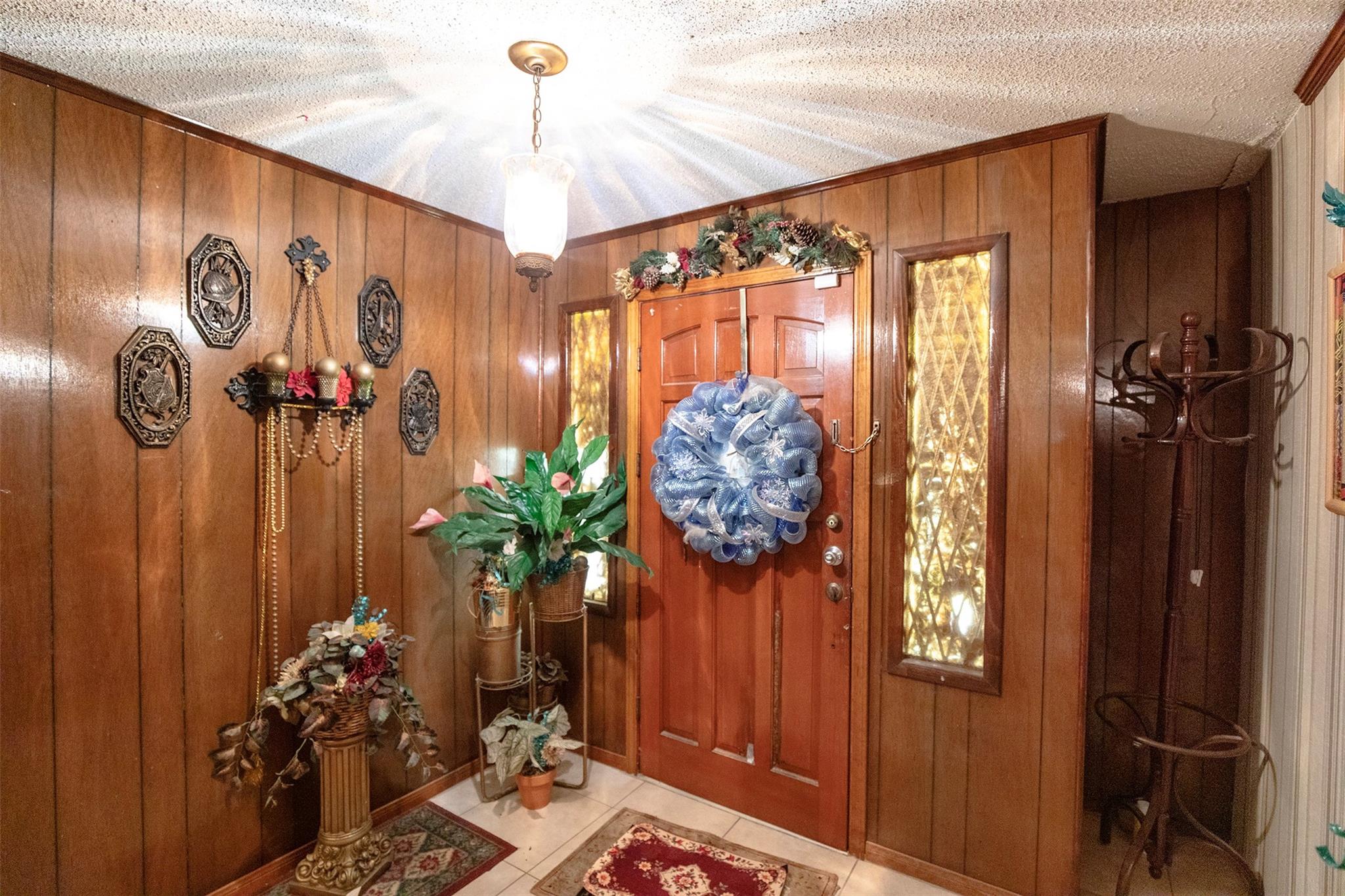534 N Vionett Ln, Texas City, TX 77591 photo