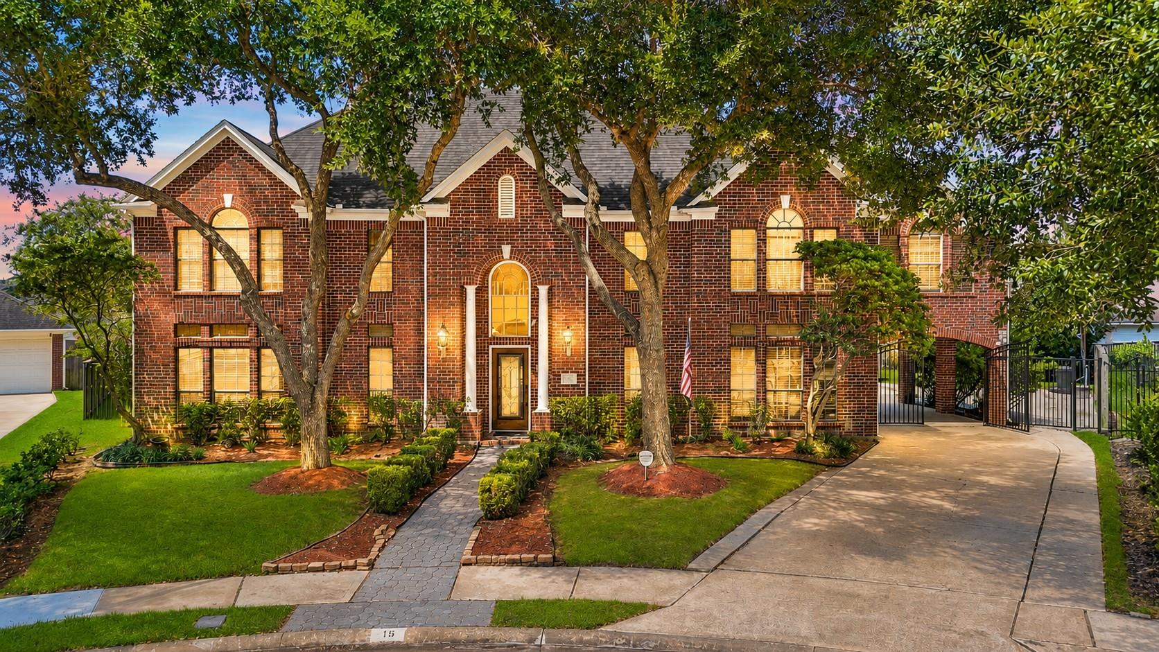 16 Fosters Ct, Sugar Land, TX 77479