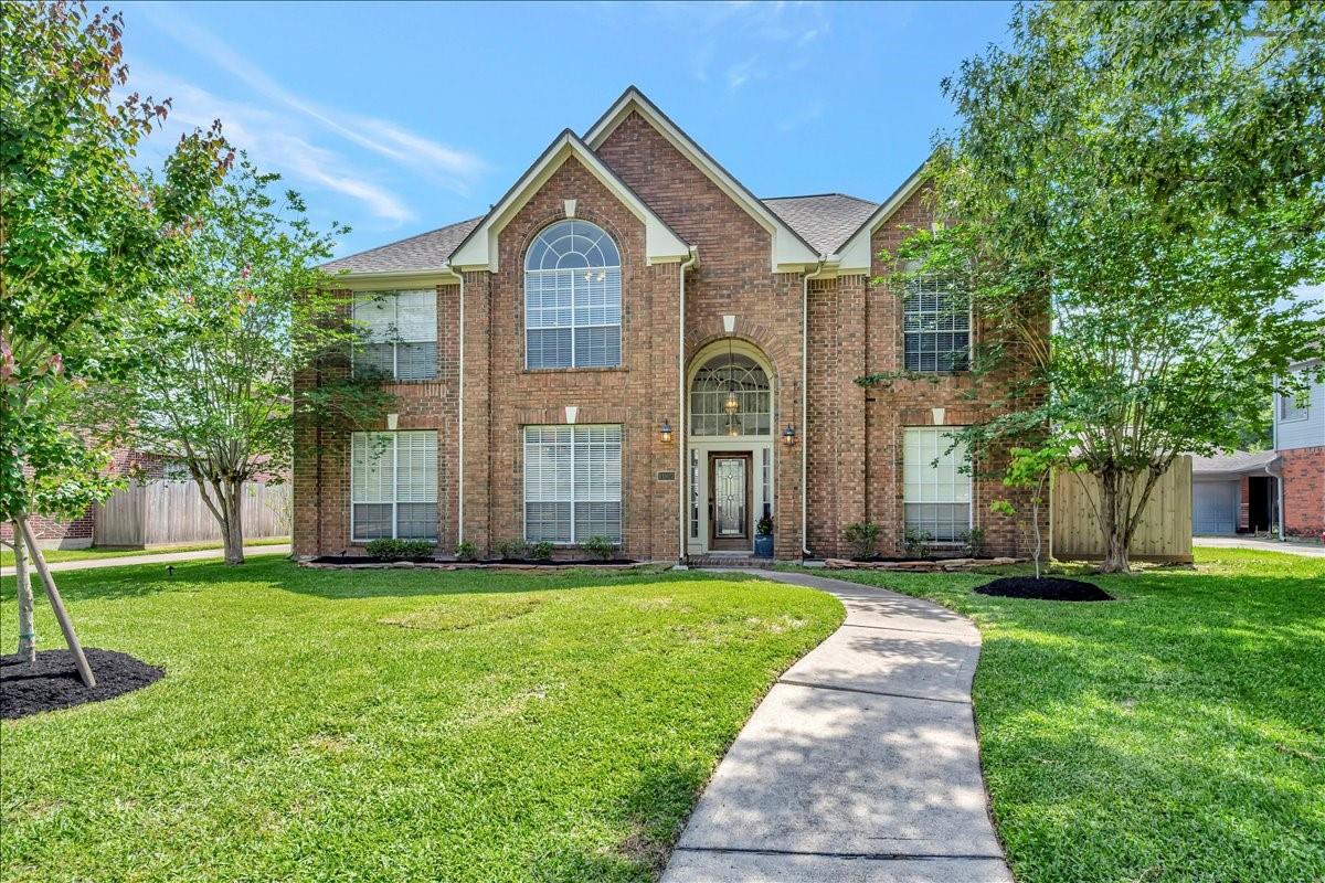 11827 Orchard Mountain Dr, Houston, TX 77059