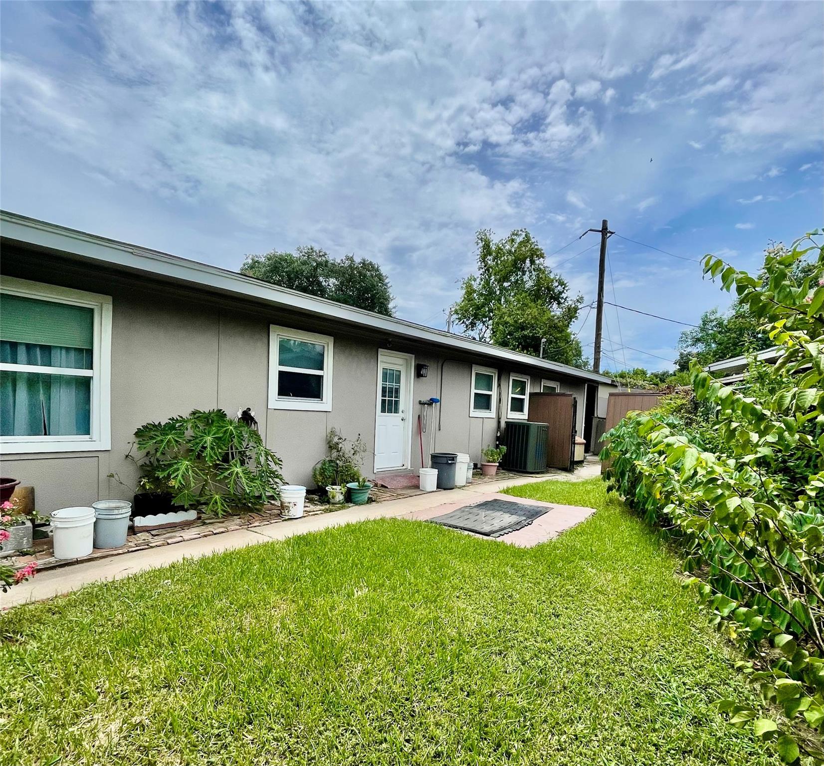 6609 Scribner Rd, Houston, TX 77074 photo