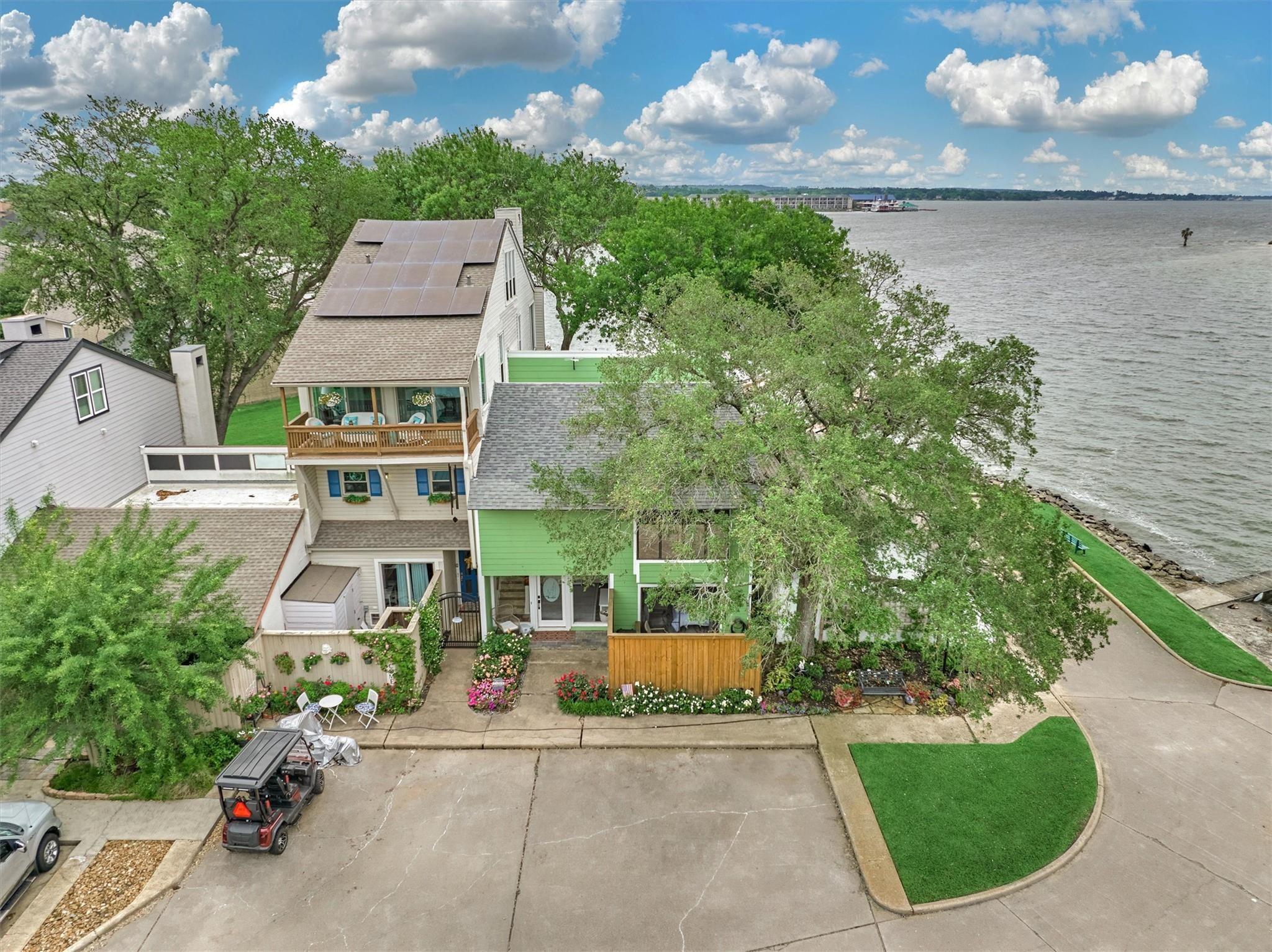2012 Lakewood Ct, Willis, TX 77318 photo