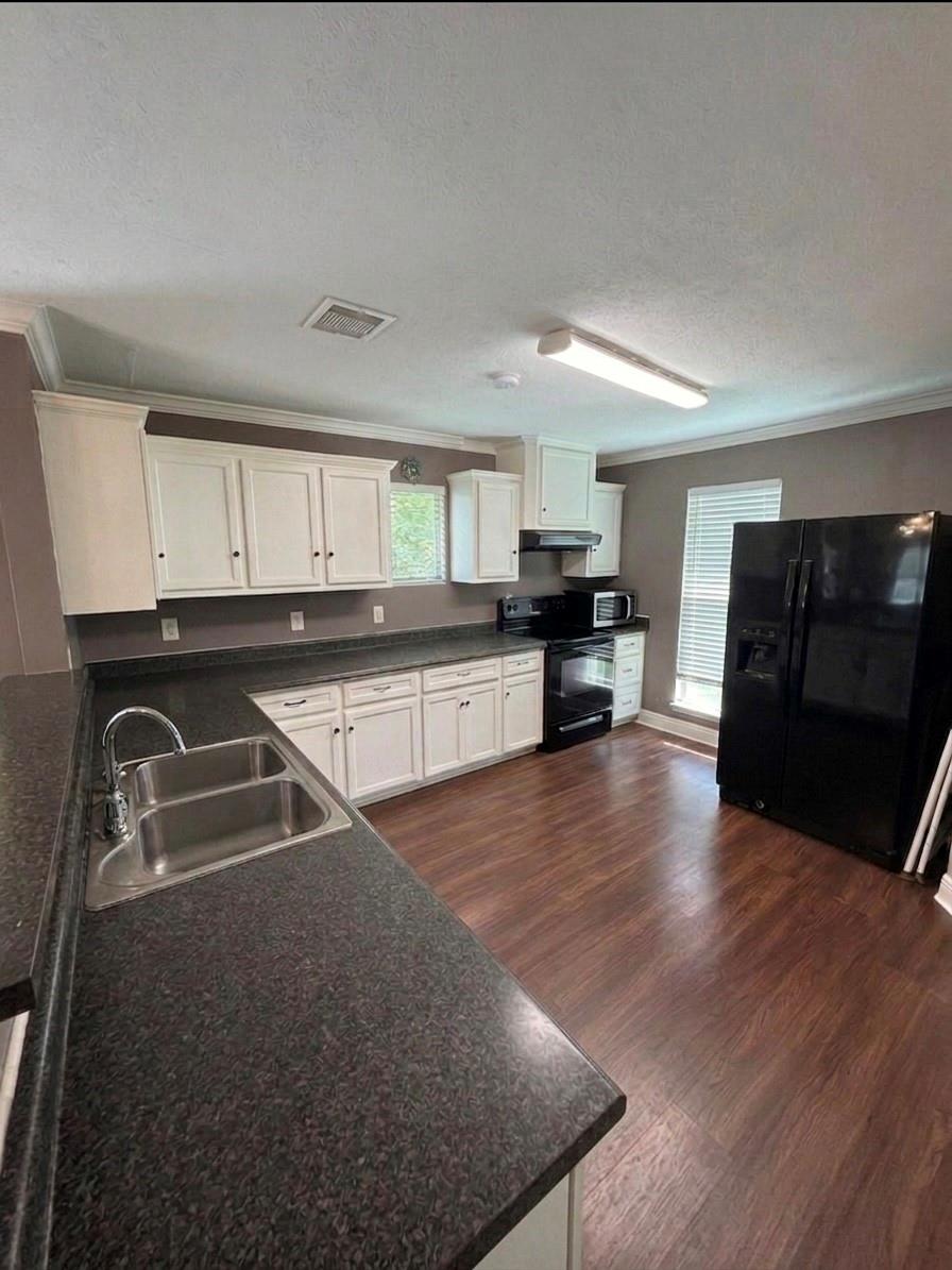 311 S 3 St, Highlands, TX 77562 photo