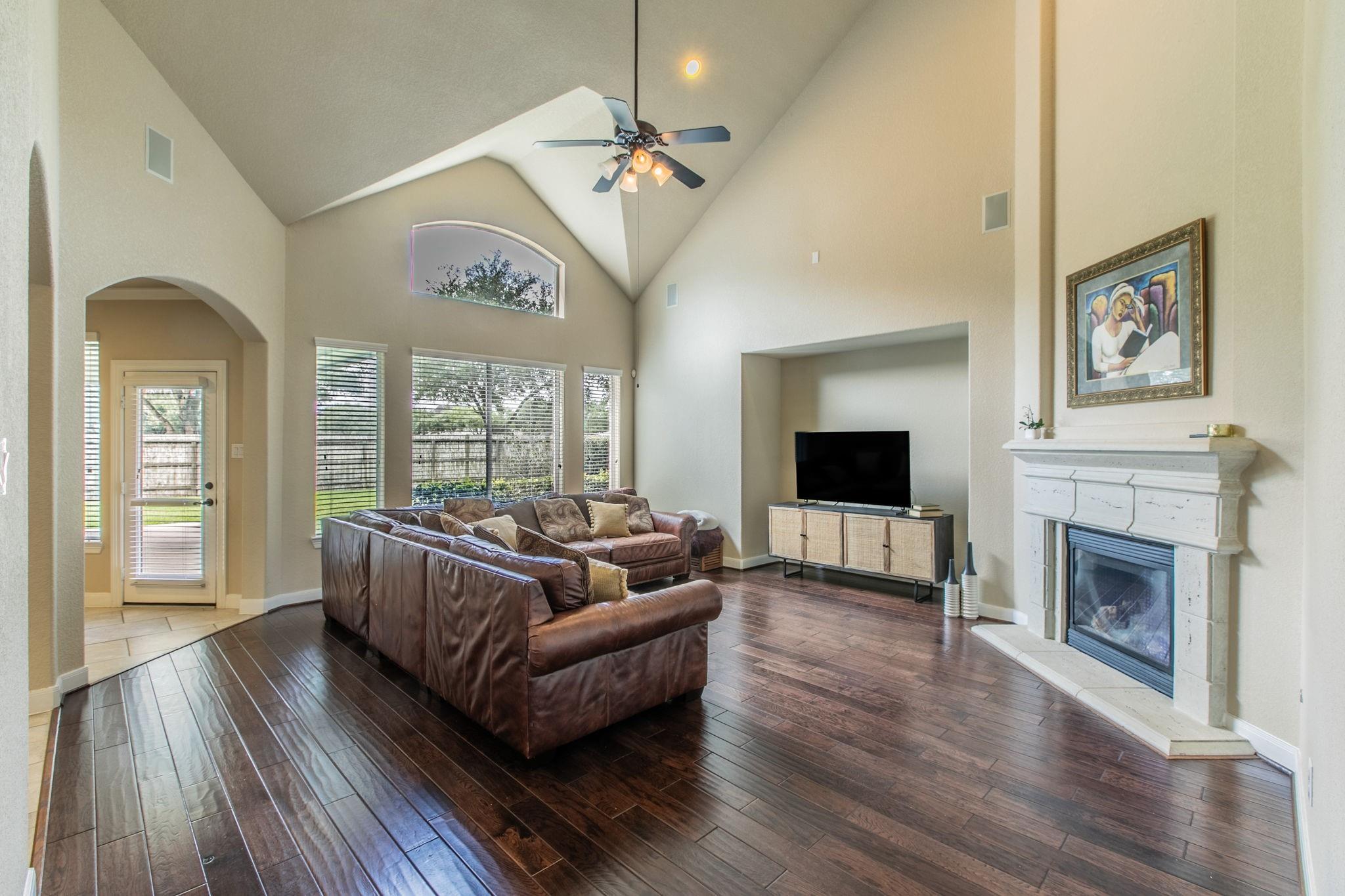 7642 Westmoreland Dr, Sugar Land, TX 77479 photo