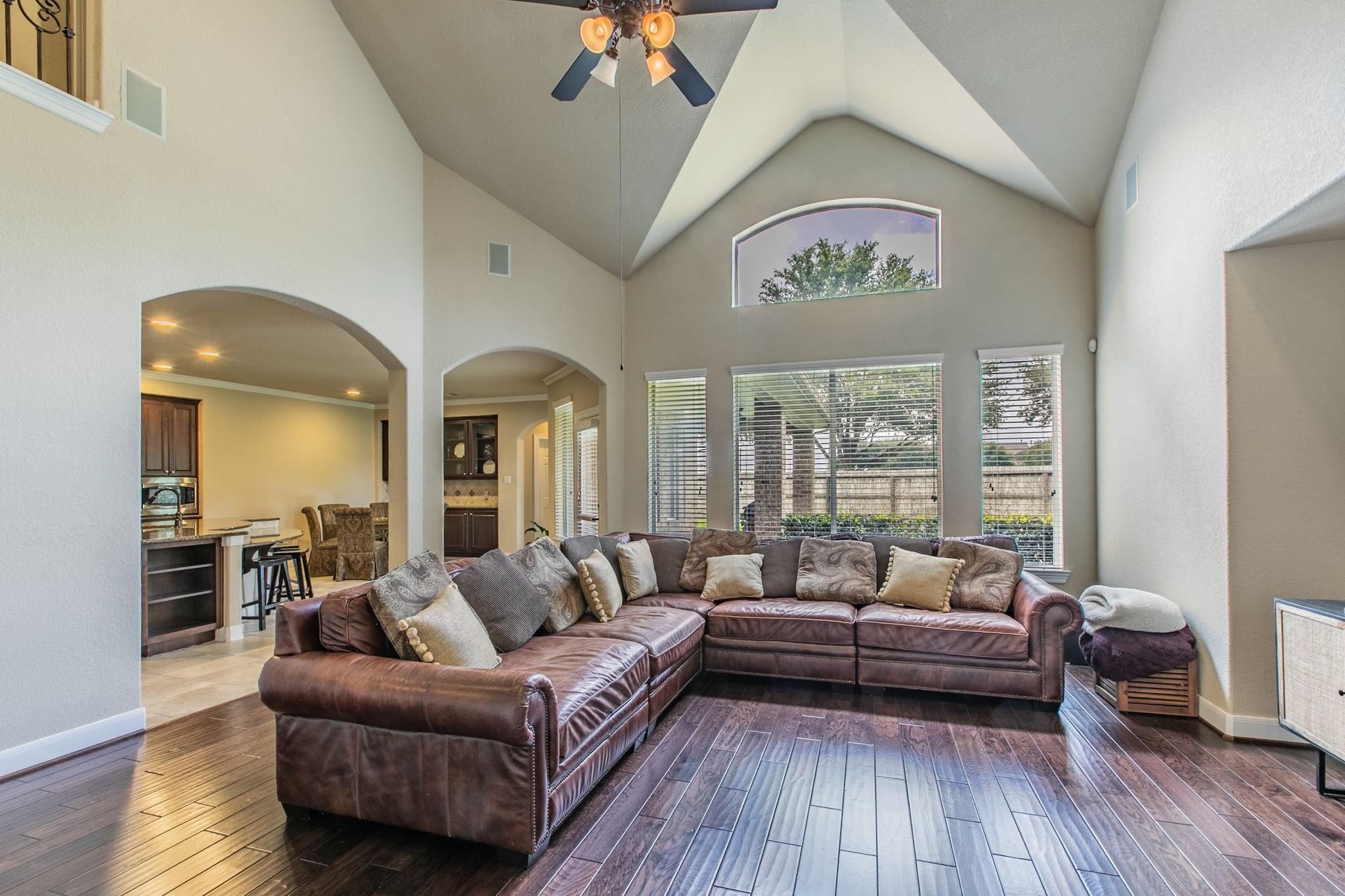 7642 Westmoreland Dr, Sugar Land, TX 77479 photo