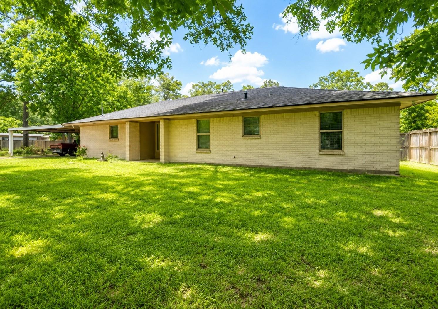 2715 Toyah Ave, Houston, TX 77039