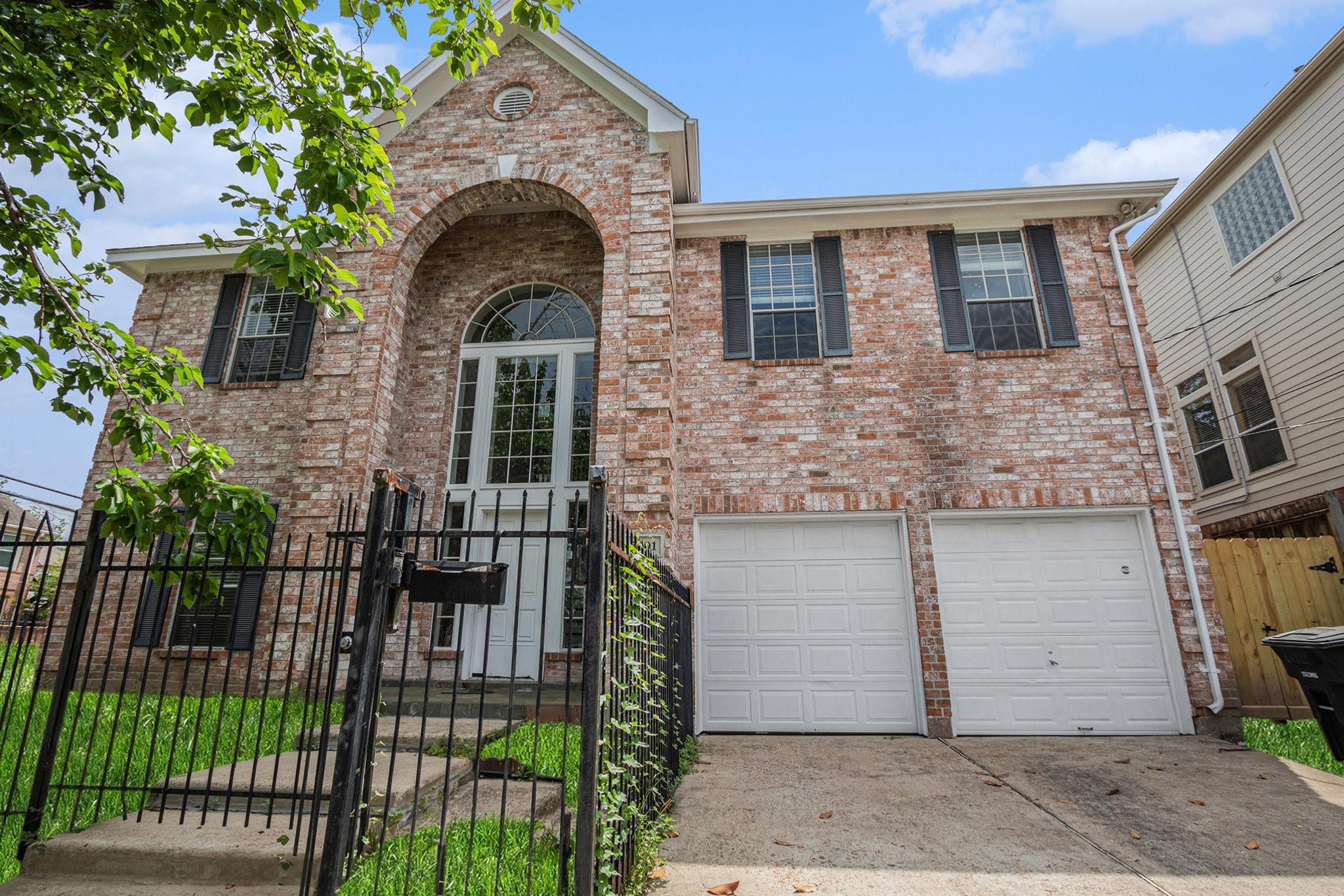 5001 Jackson St, Houston, TX 77004 photo