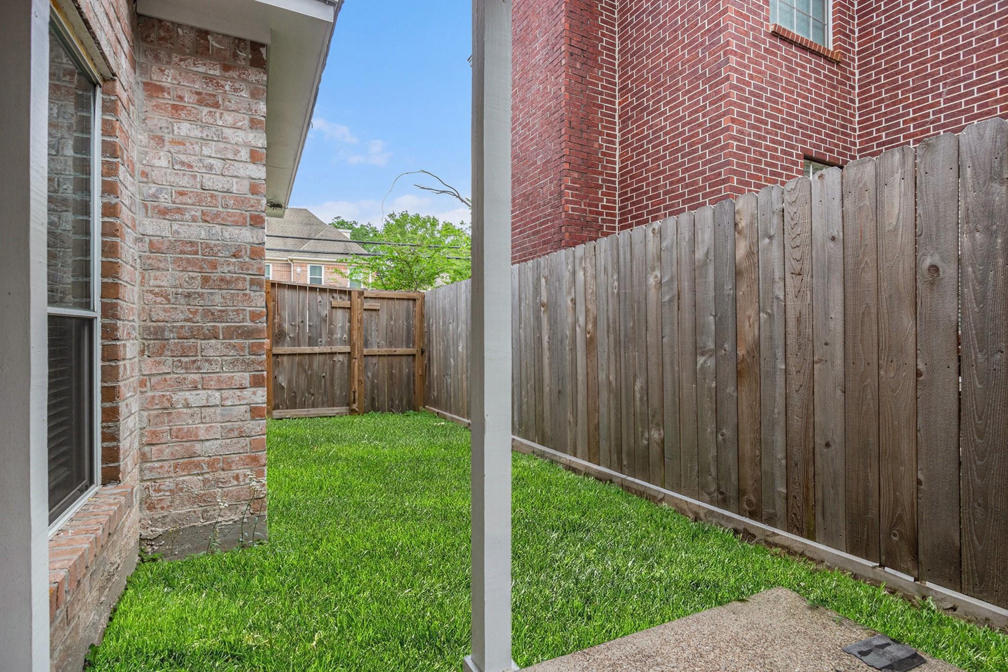 5001 Jackson St, Houston, TX 77004 photo