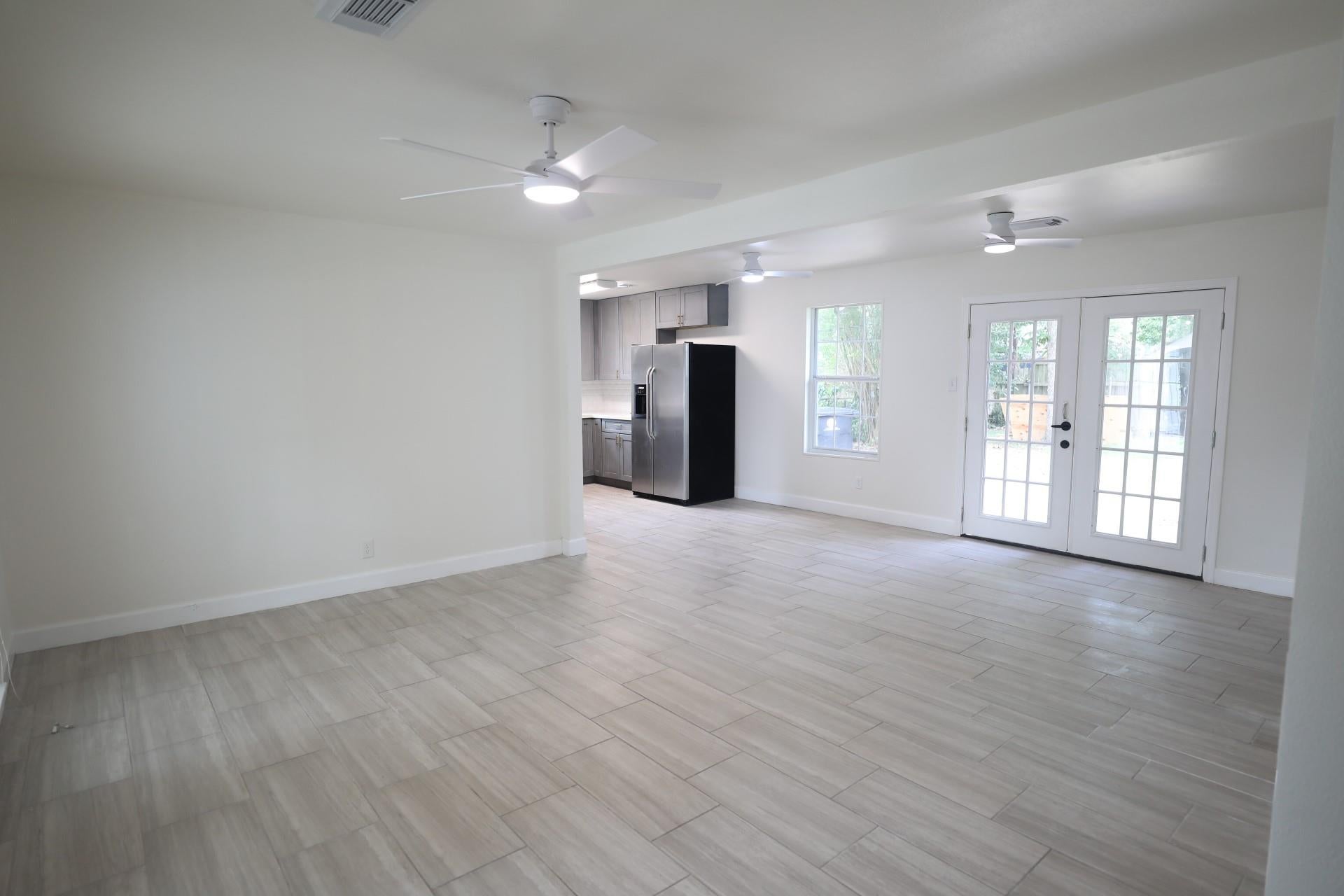 5738 Newquay St, Houston, TX 77085 photo