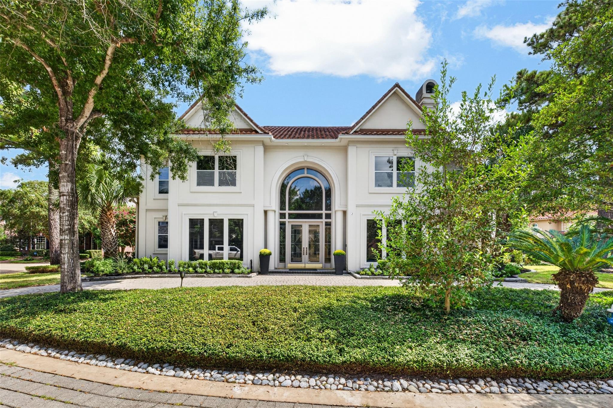 2 W Terrace Dr, Houston, TX 77007 photo