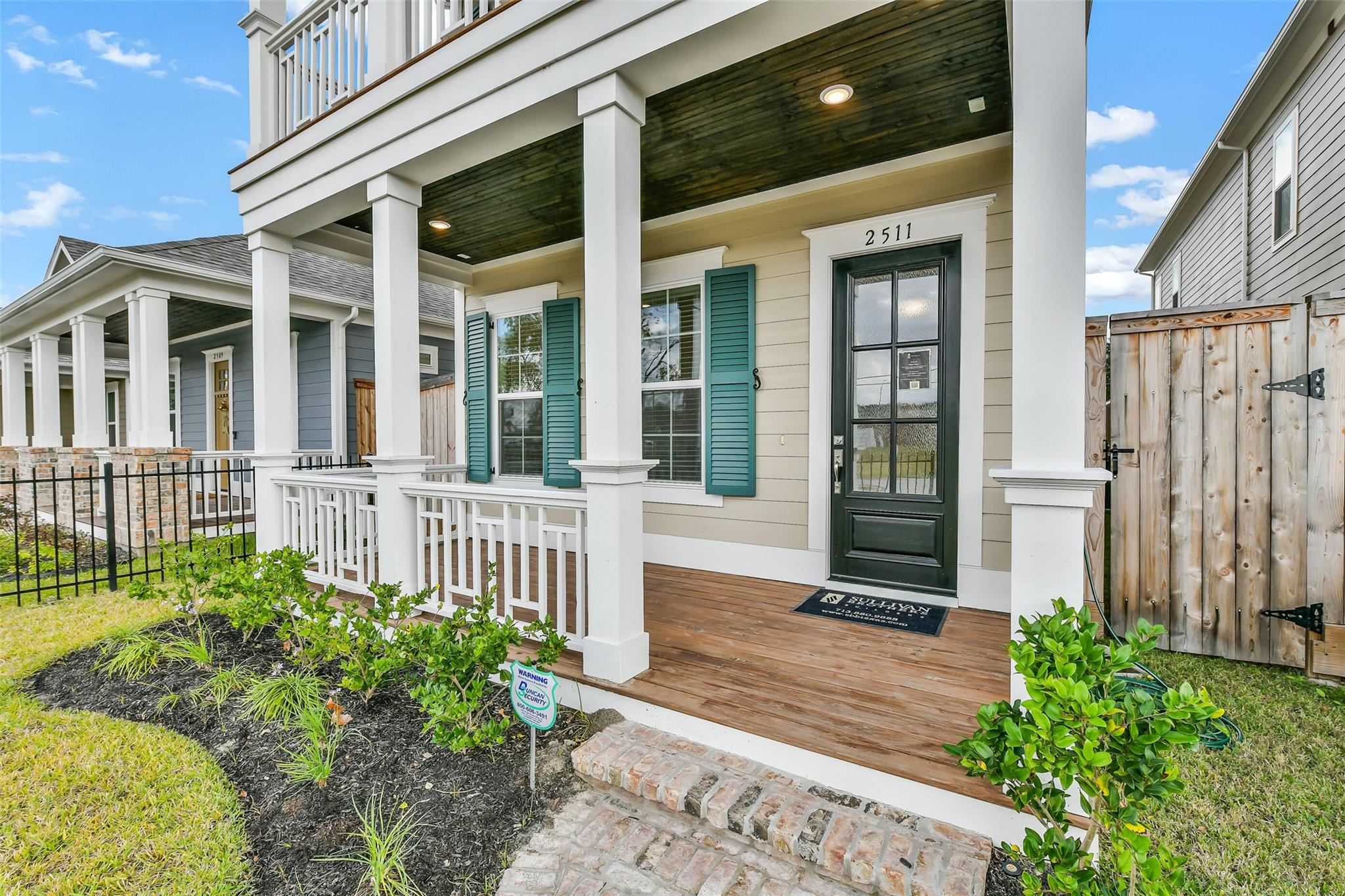2511 S Houston Ave, Pearland, TX 77581 photo