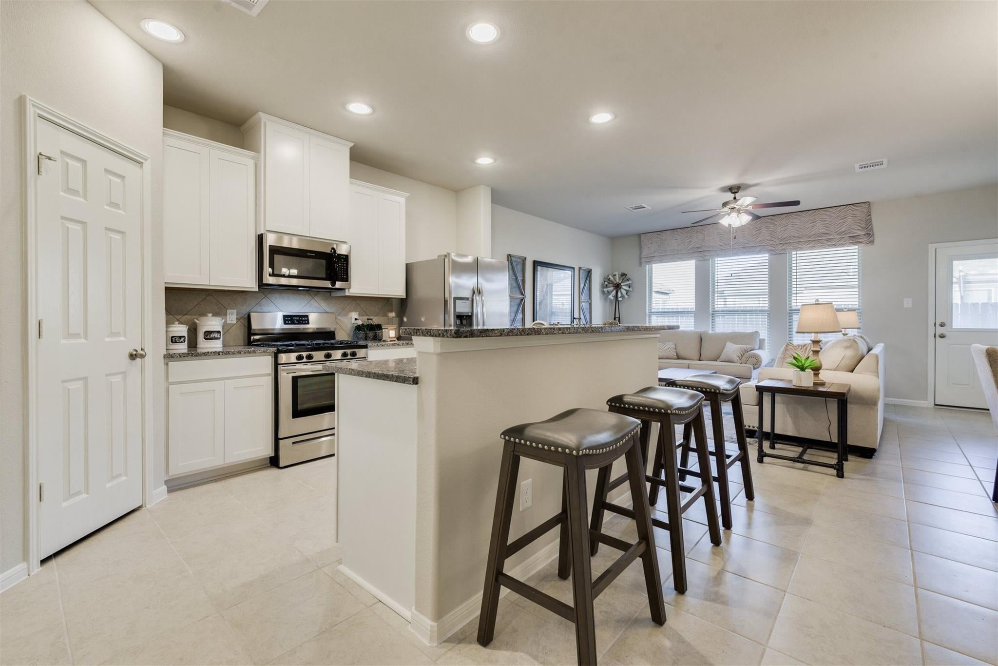 27227 Mockingbird Terrace Ln, Magnolia, TX 77354 photo